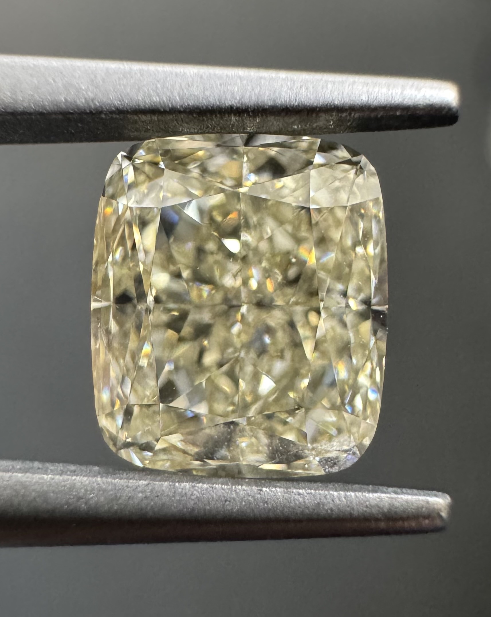 1.22ct Cushion SINGLE image 3 of 4