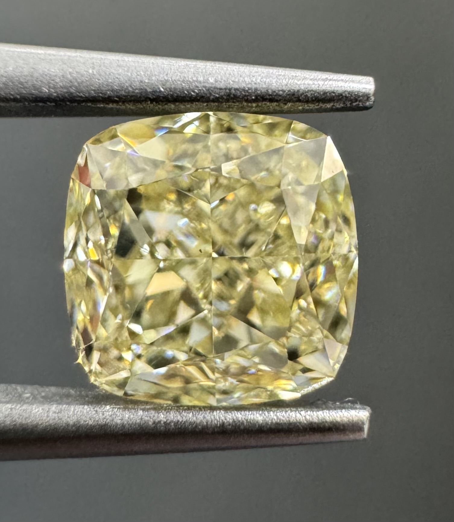 0.90ct Cushion SINGLE image 3 of 4