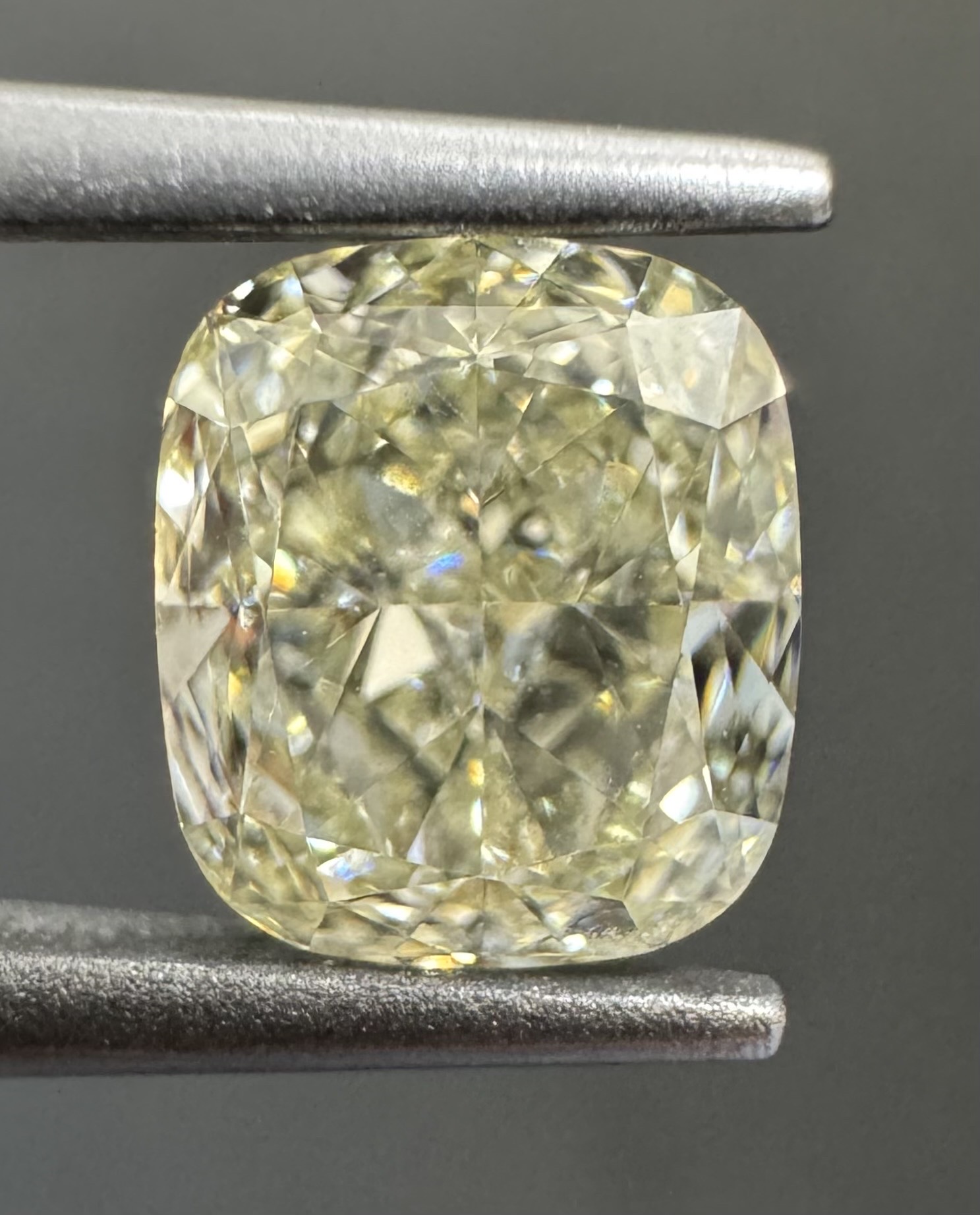 1.22ct Cushion SINGLE image 3 of 4