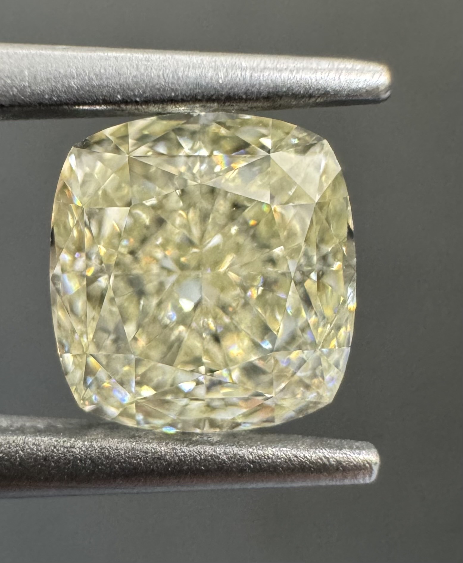 1.21ct Cushion SINGLE image 3 of 4