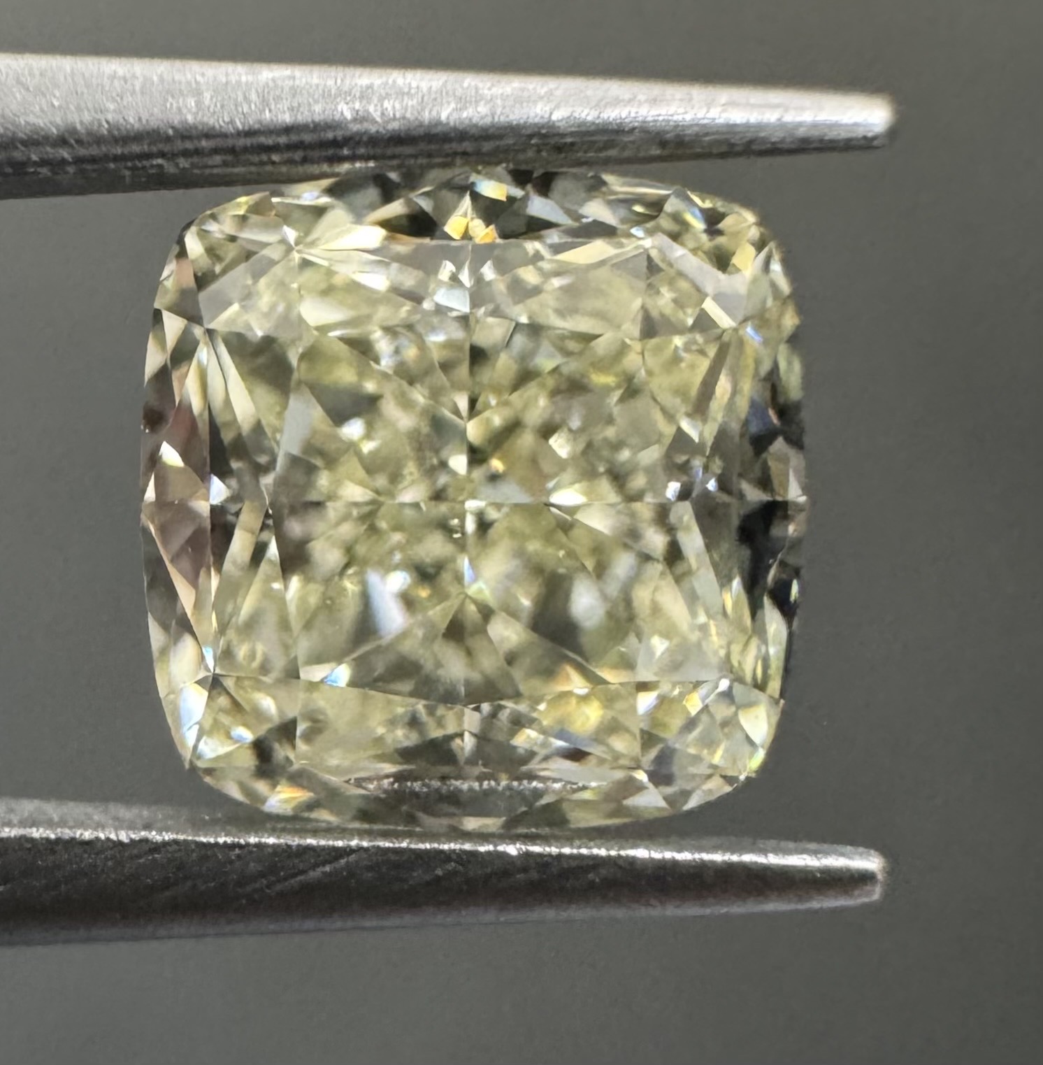 1.01ct Cushion SINGLE image 3 of 4