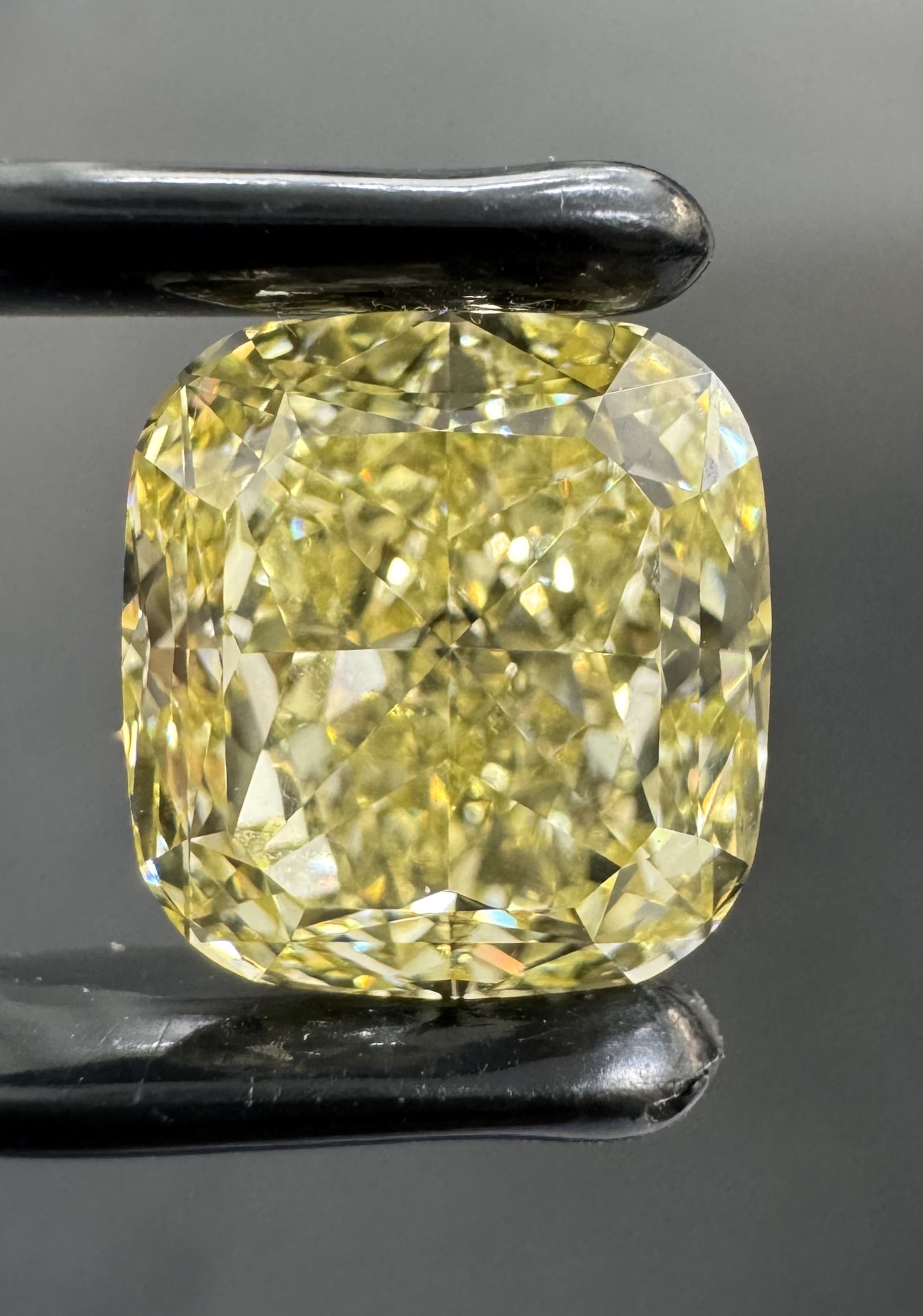 5.25ct Cushion SINGLE image 2 of 3