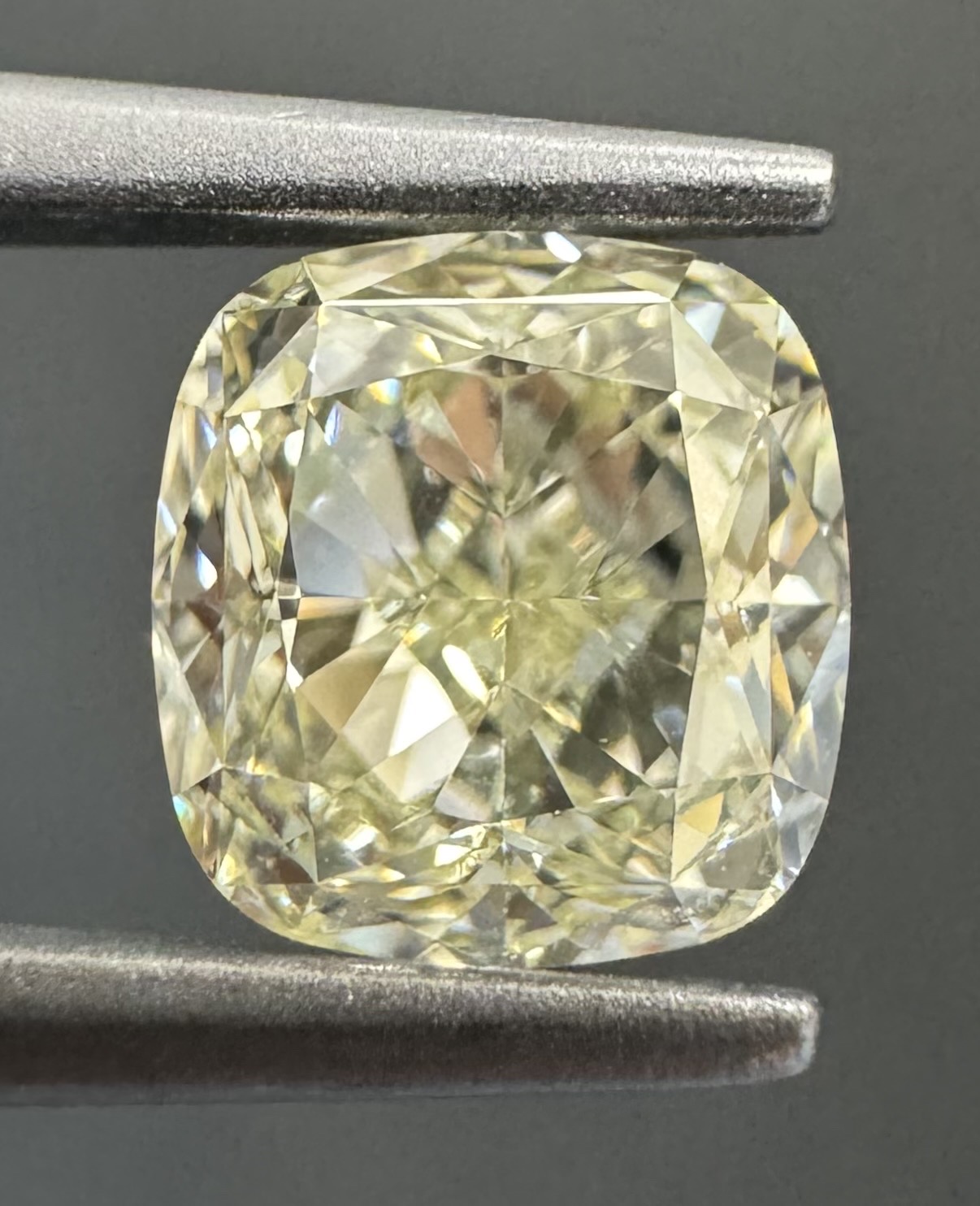 1.12ct Cushion SINGLE image 3 of 4