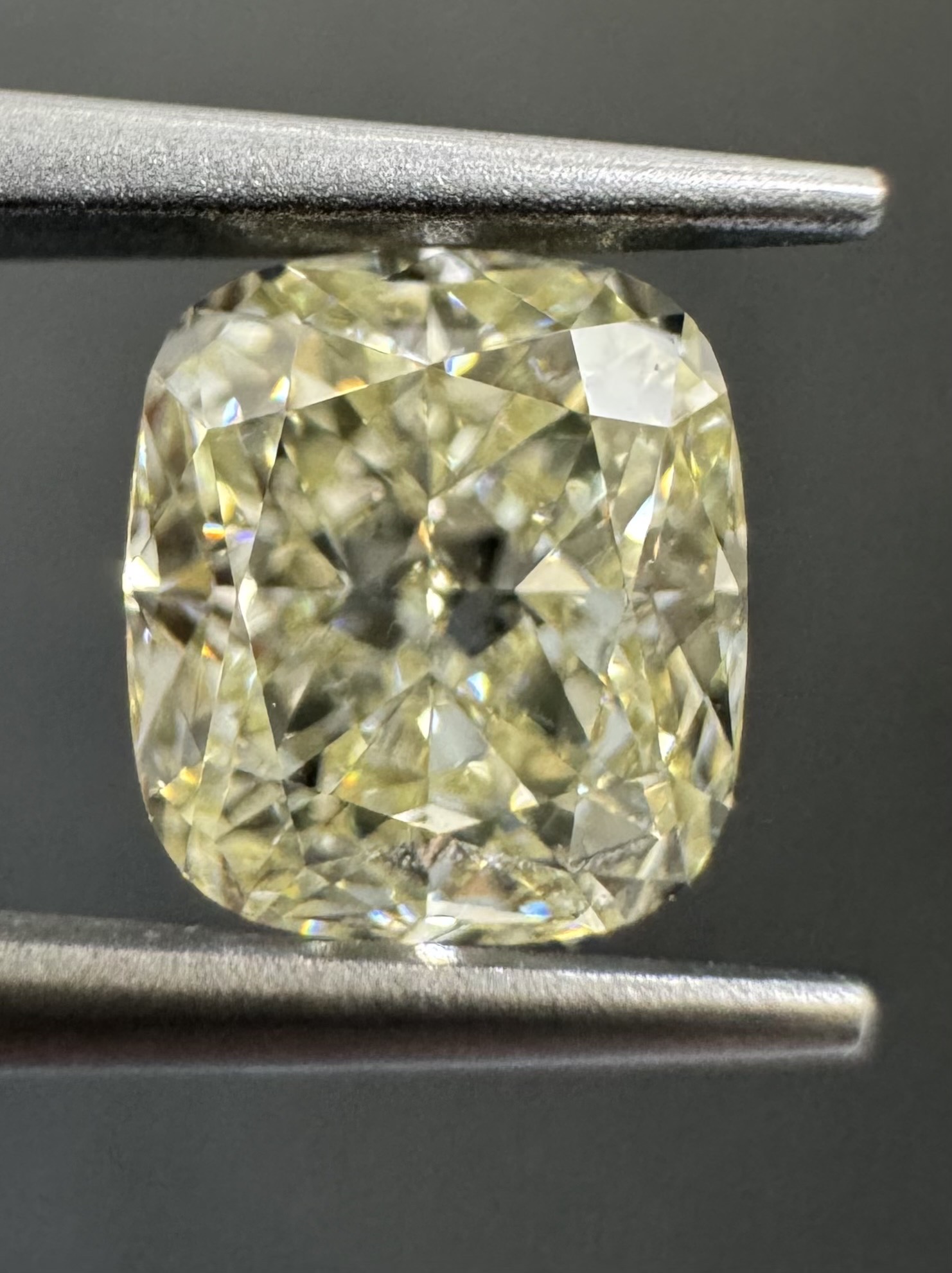 1.00ct Cushion SINGLE image 3 of 4