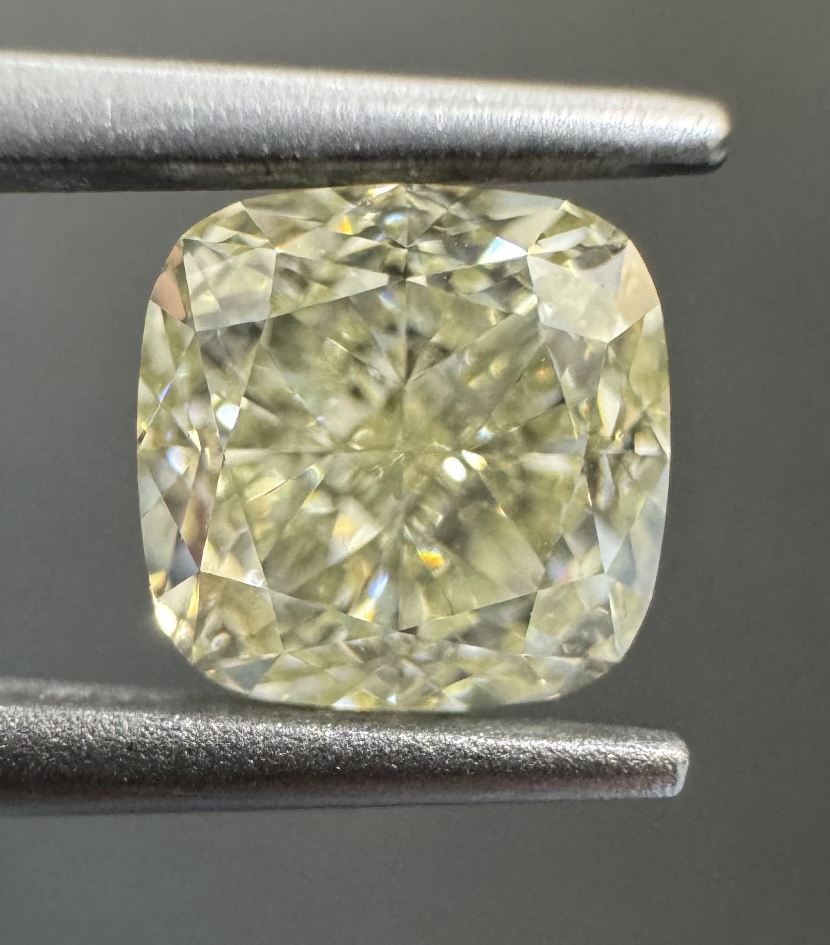 1.22ct Cushion SINGLE image 3 of 4