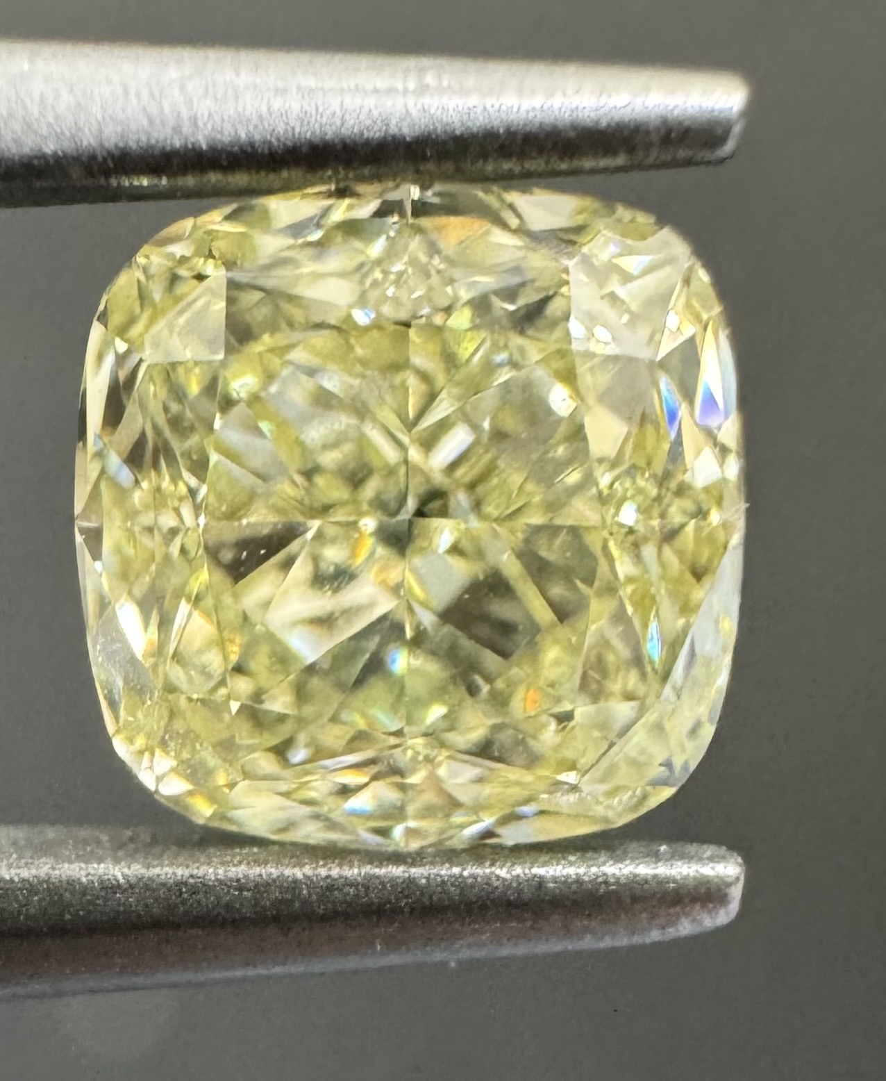 0.90ct Cushion SINGLE image 3 of 4