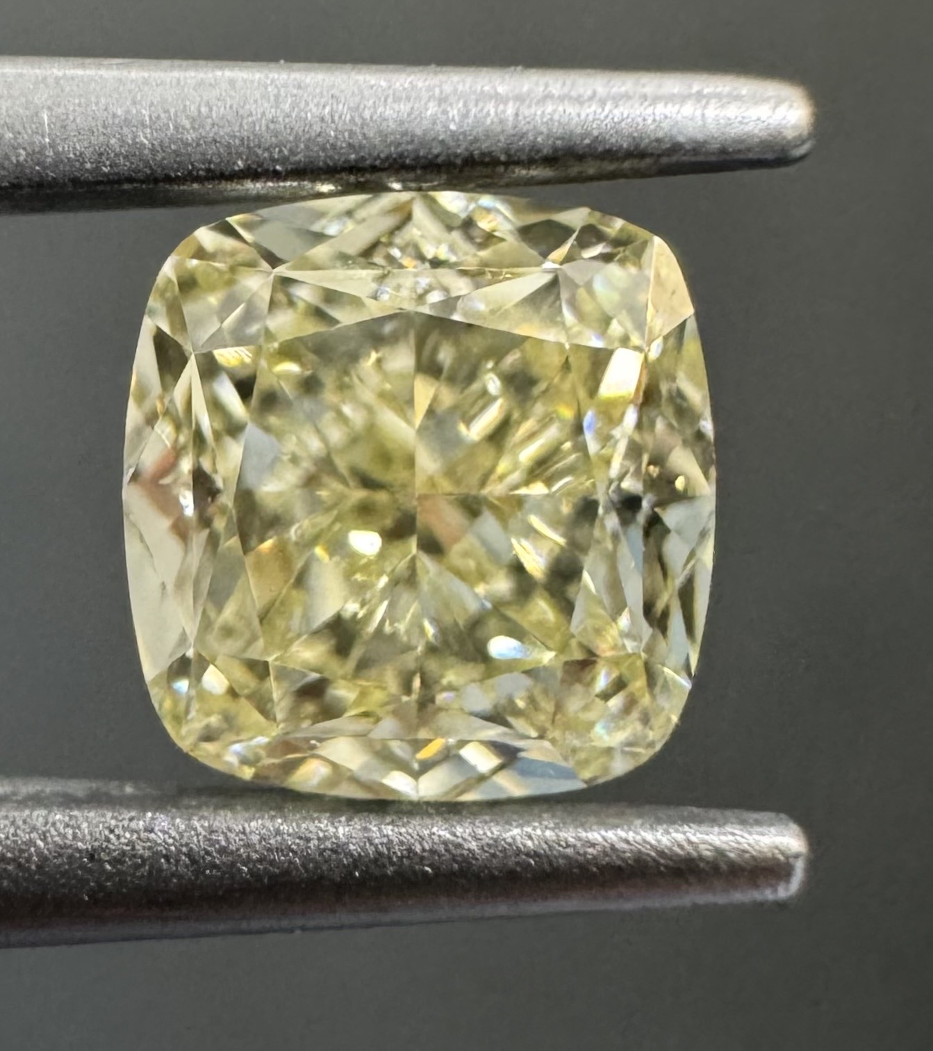0.91ct Cushion SINGLE image 3 of 4