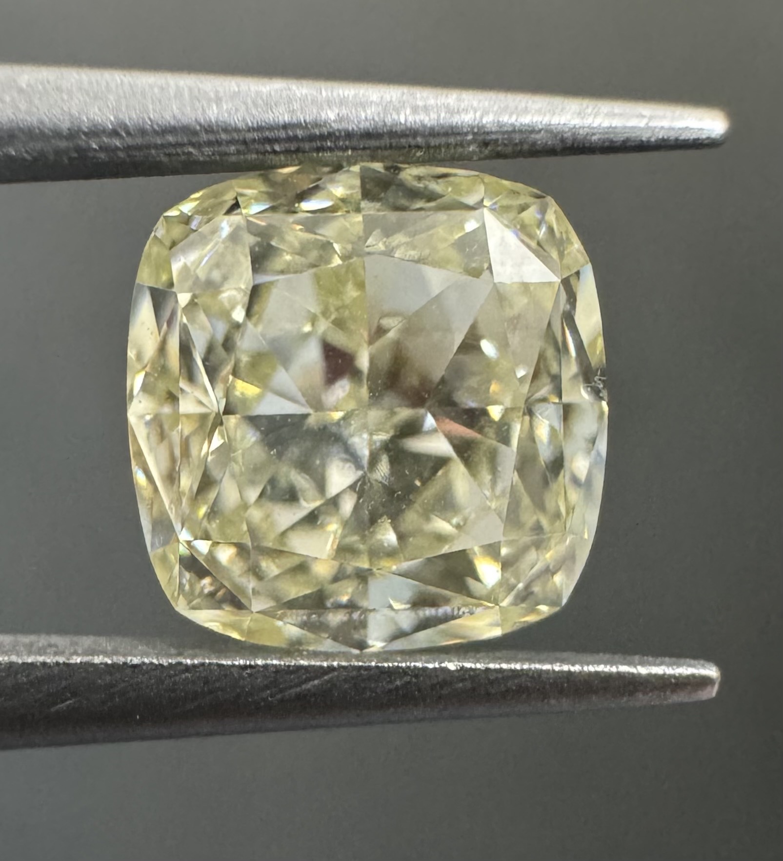 1.00ct Cushion SINGLE image 3 of 4