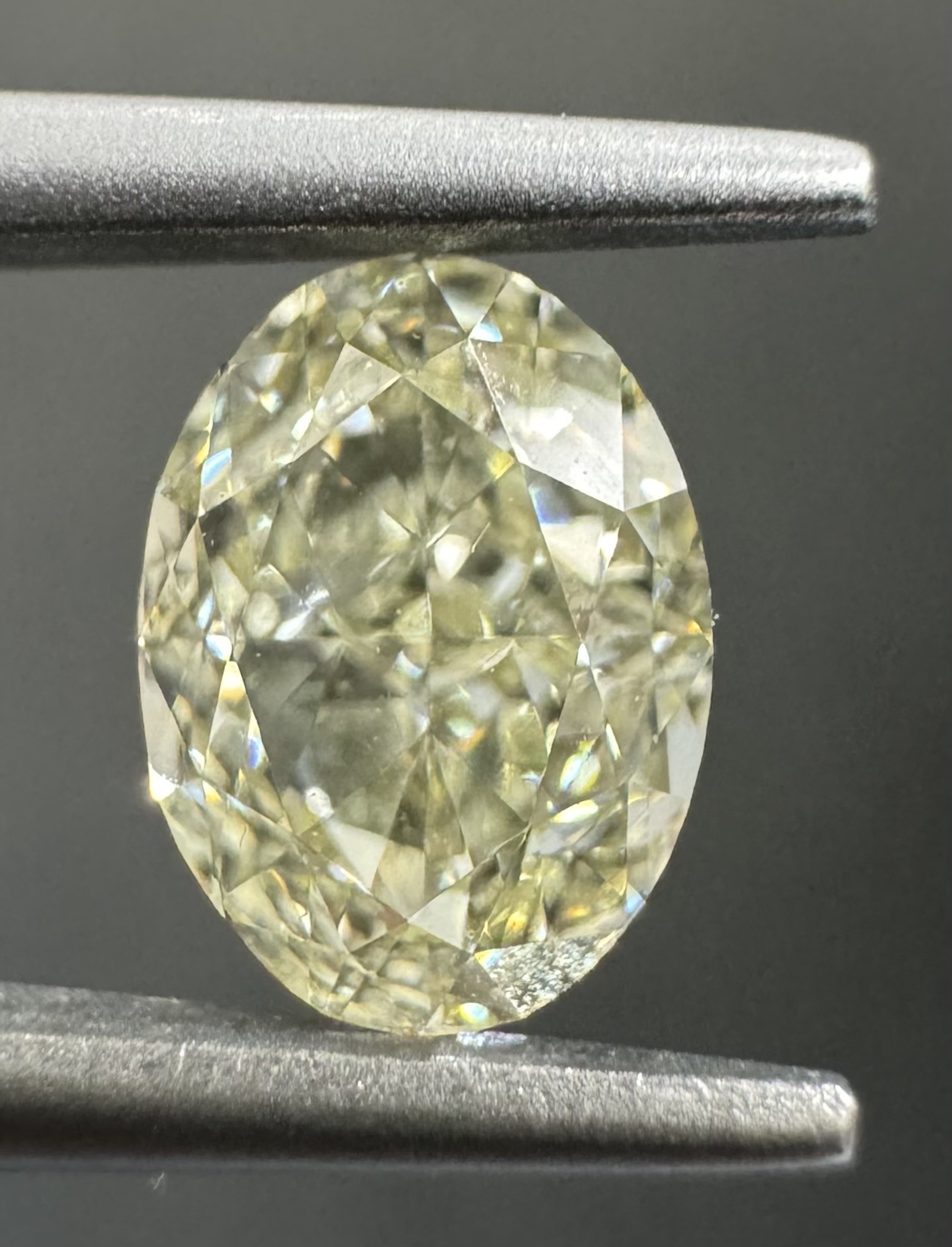 0.90ct Oval SINGLE image 3 of 4