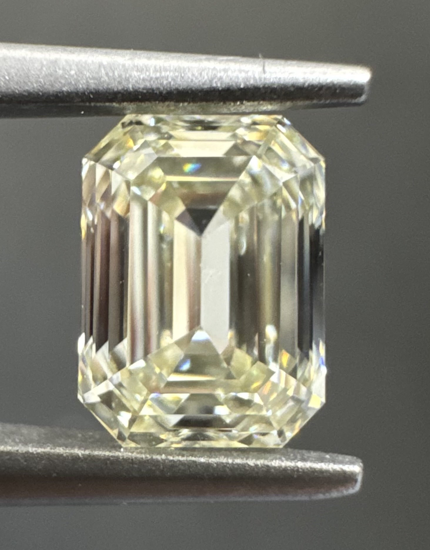 0.90ct Emerald Cut SINGLE image 3 of 4