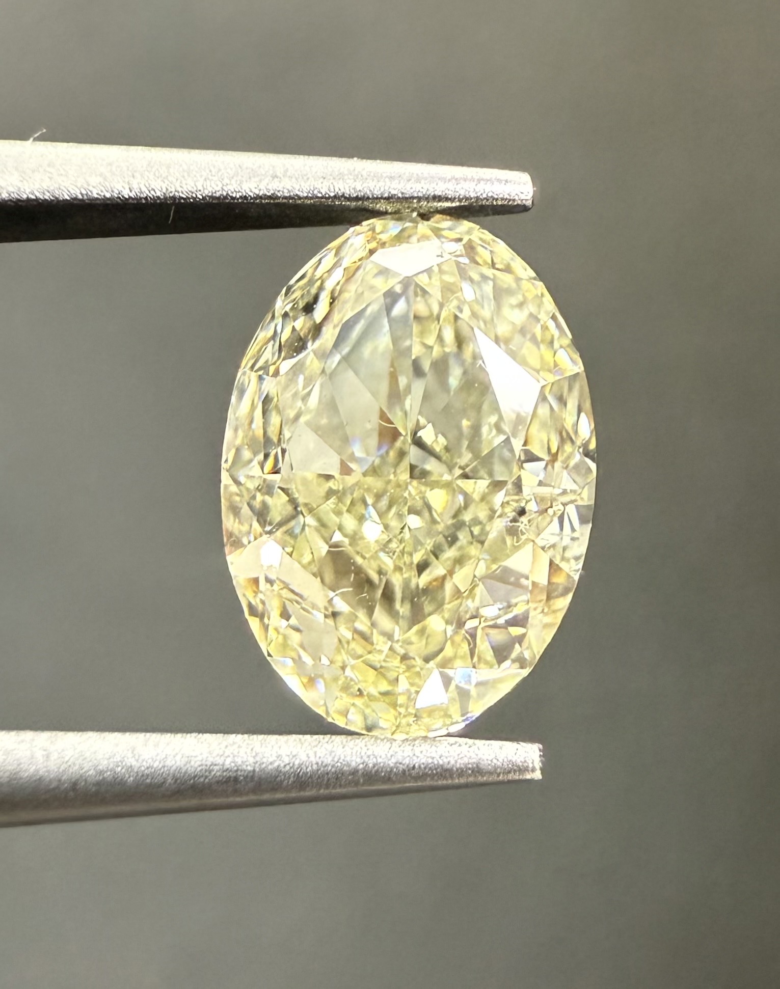 1.50ct Oval SINGLE image 2 of 2