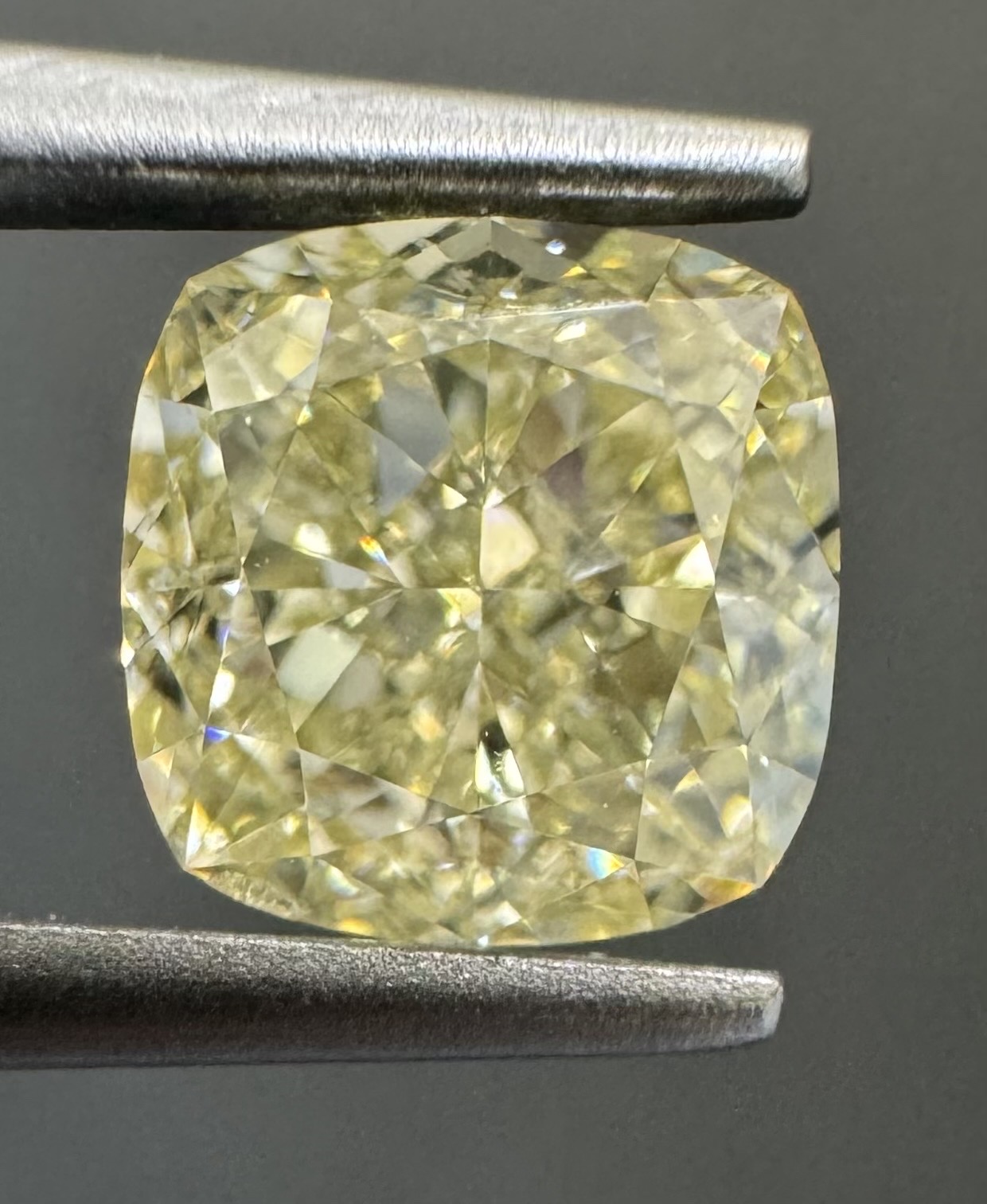 1.51ct Cushion SINGLE image 2 of 2