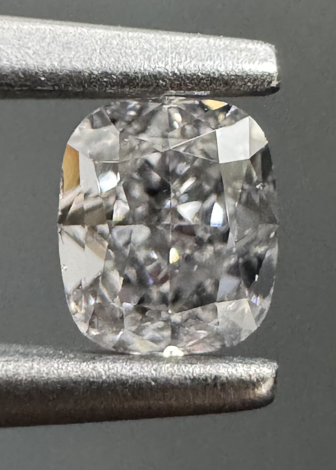 0.20ct Cushion SINGLE image 2 of 3