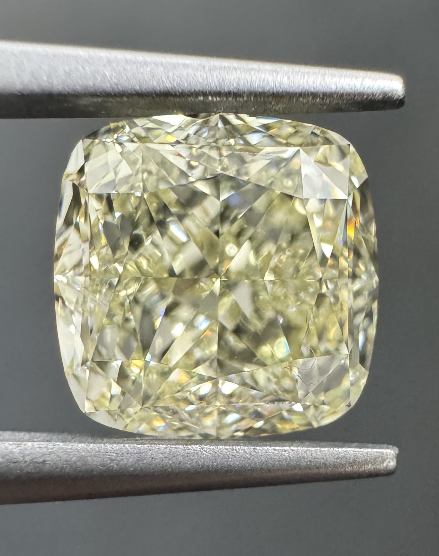 3.03ct Cushion SINGLE image 2 of 3
