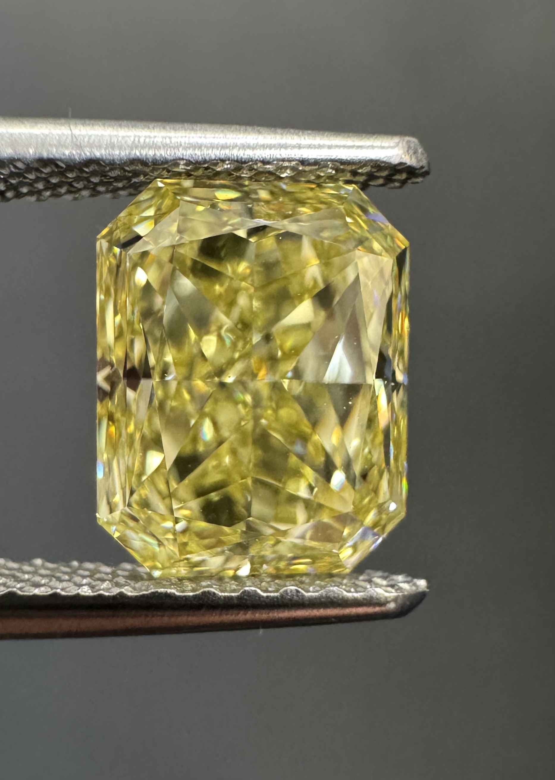 2.03ct Radiant SINGLE image 2 of 3