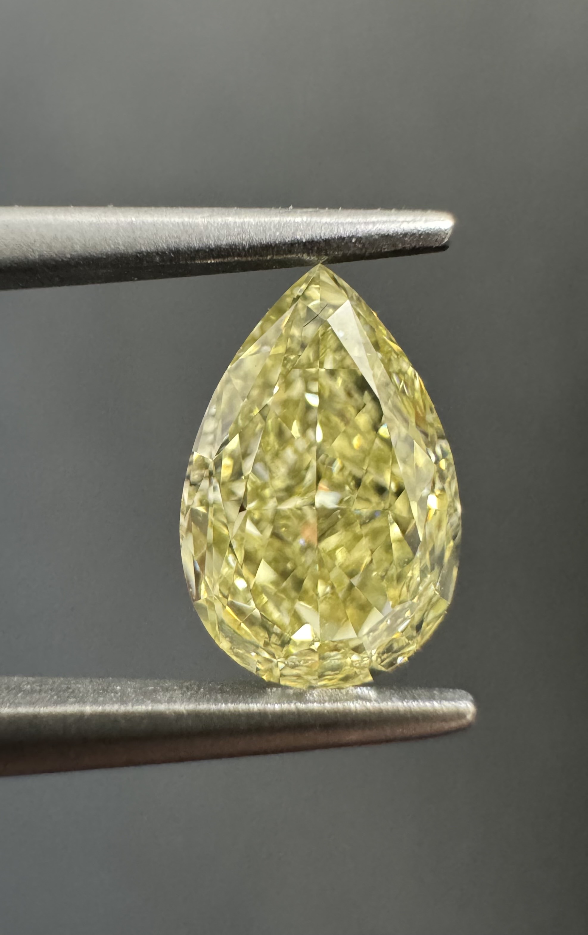 1.01ct Pear SINGLE image 2 of 3