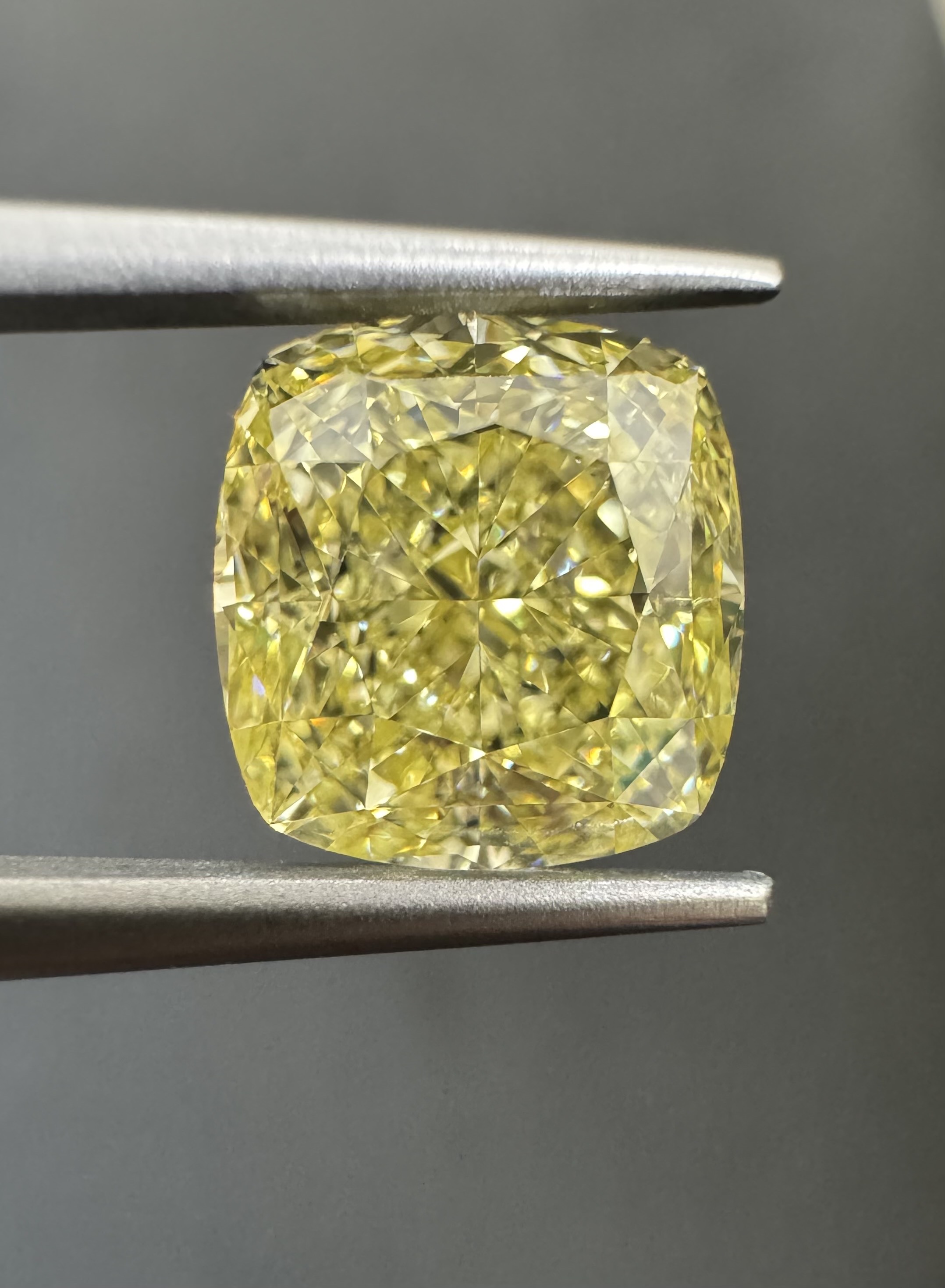 3.03ct Cushion SINGLE image 2 of 3