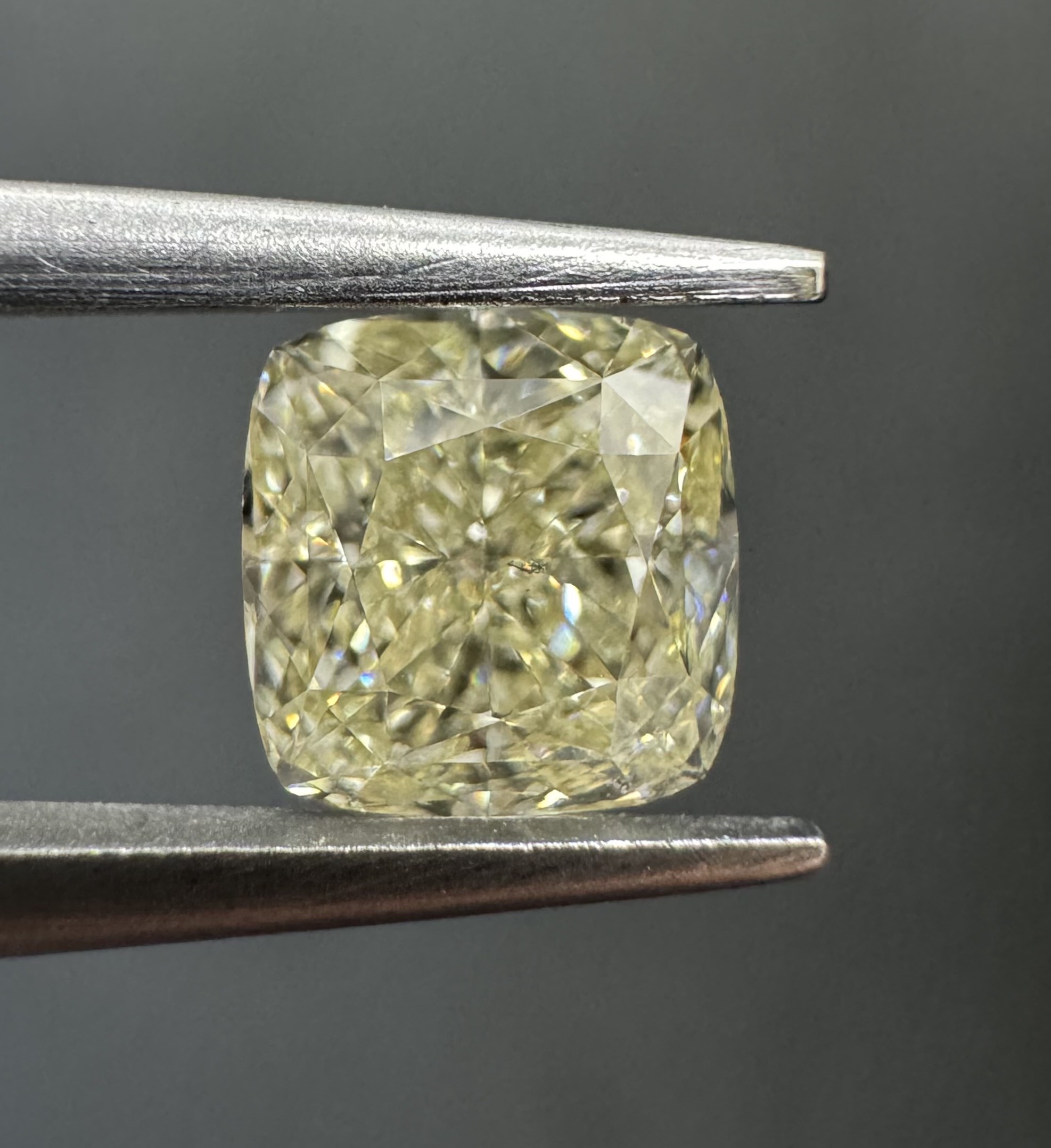 1.02ct Cushion SINGLE image 3 of 4