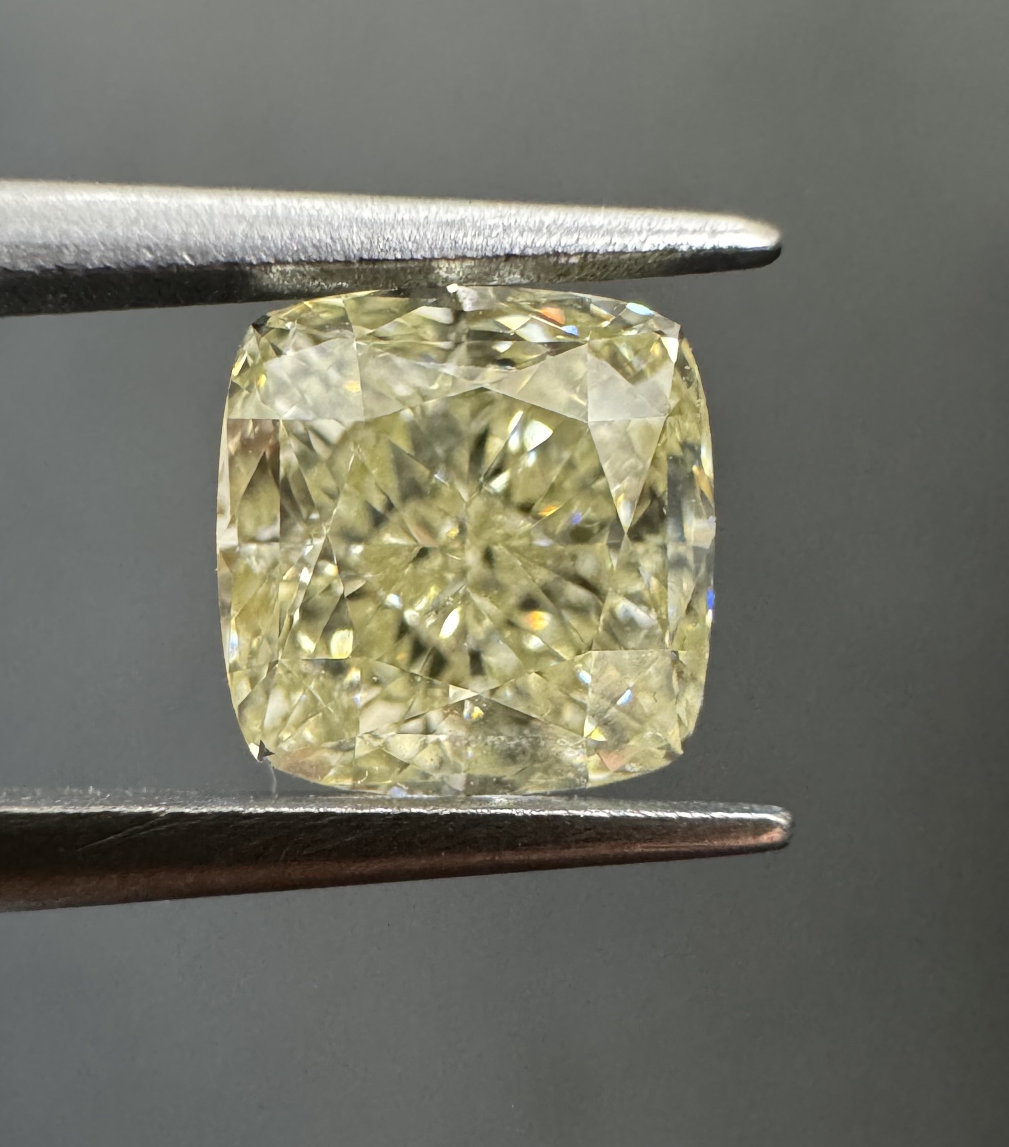 1.21ct Cushion SINGLE image 3 of 4