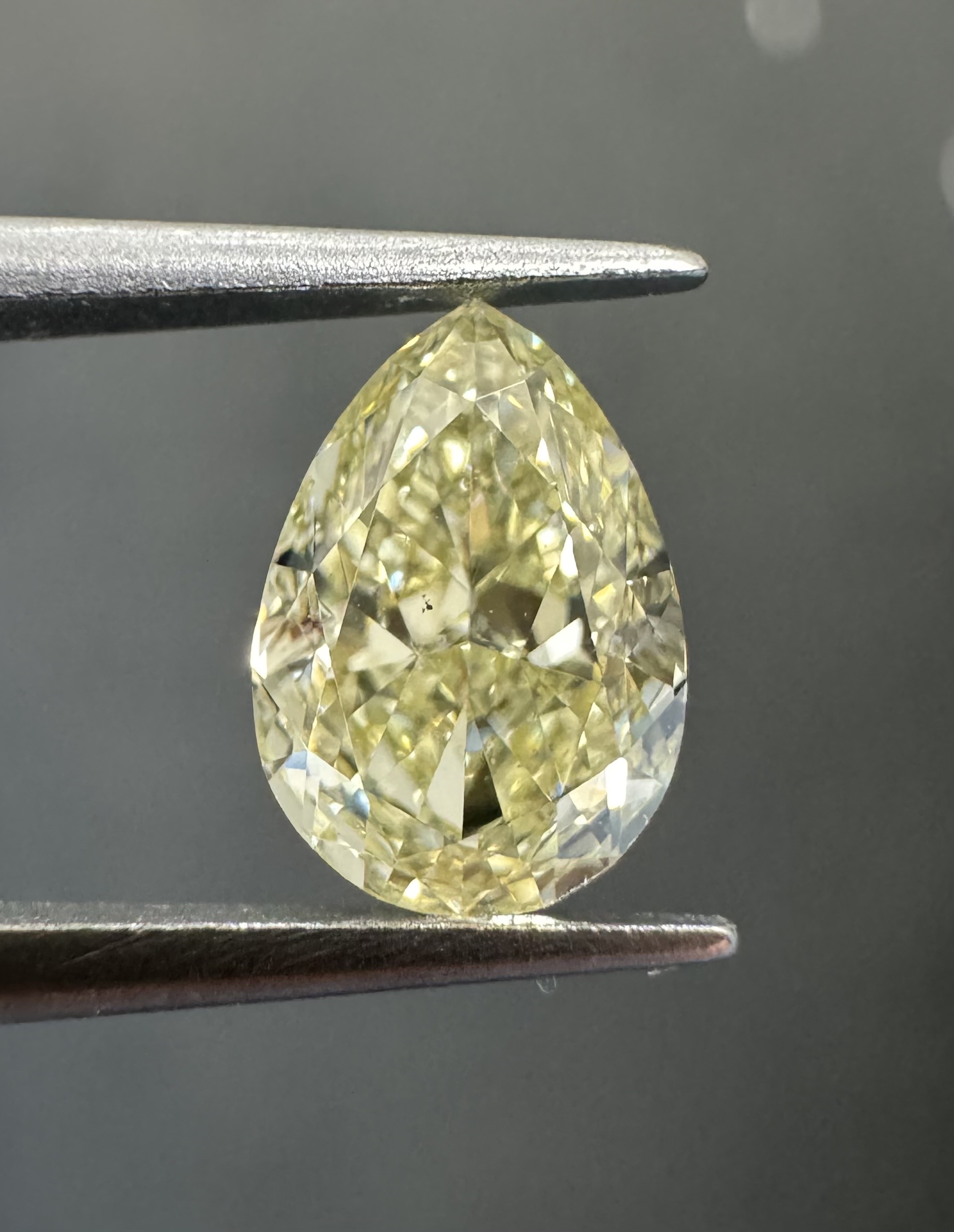1.01ct Pear SINGLE image 3 of 4