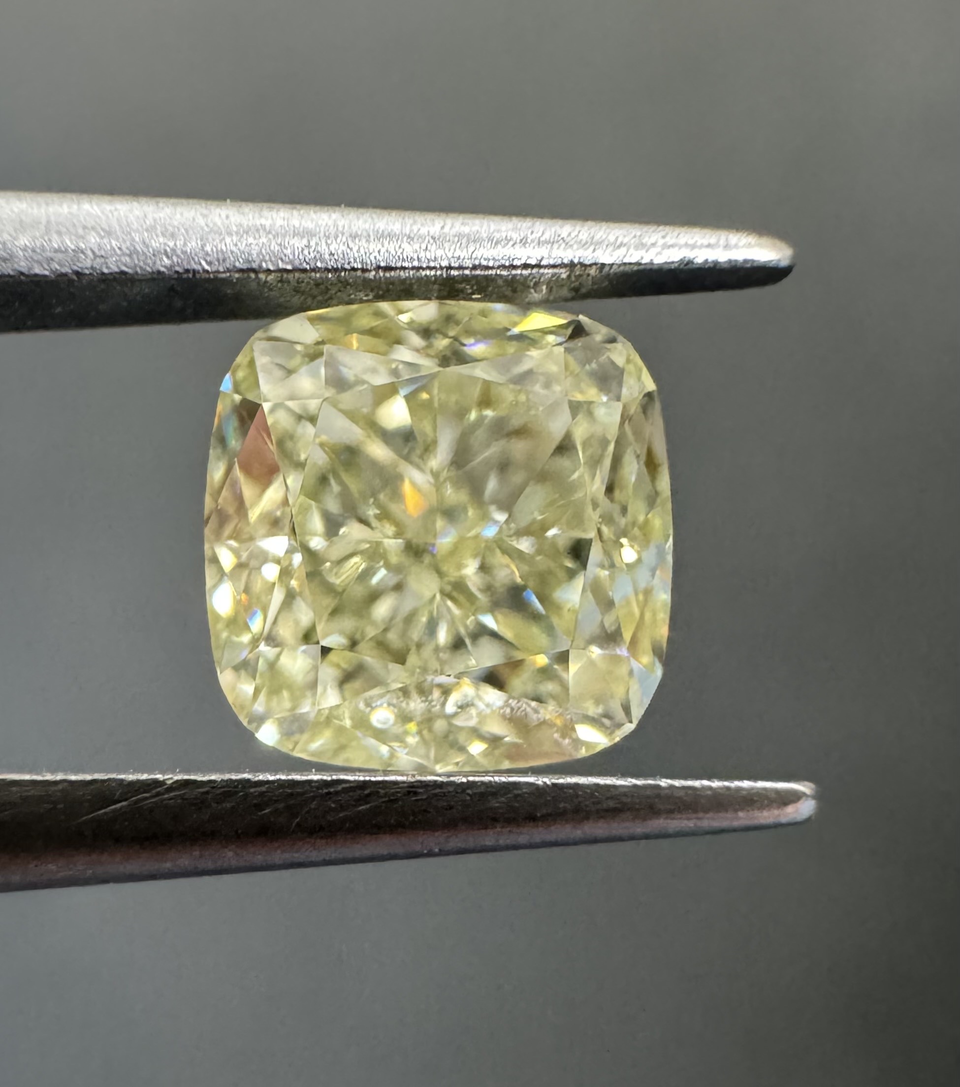 1.01ct Cushion SINGLE image 3 of 4