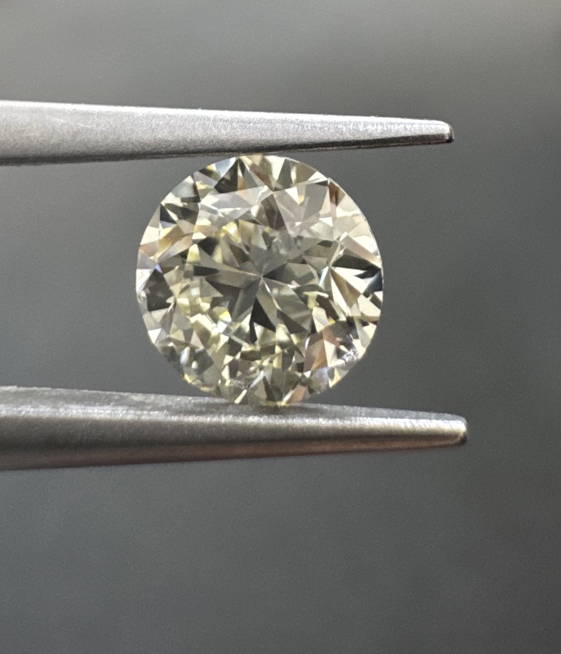 1.01ct Round SINGLE image 2 of 3