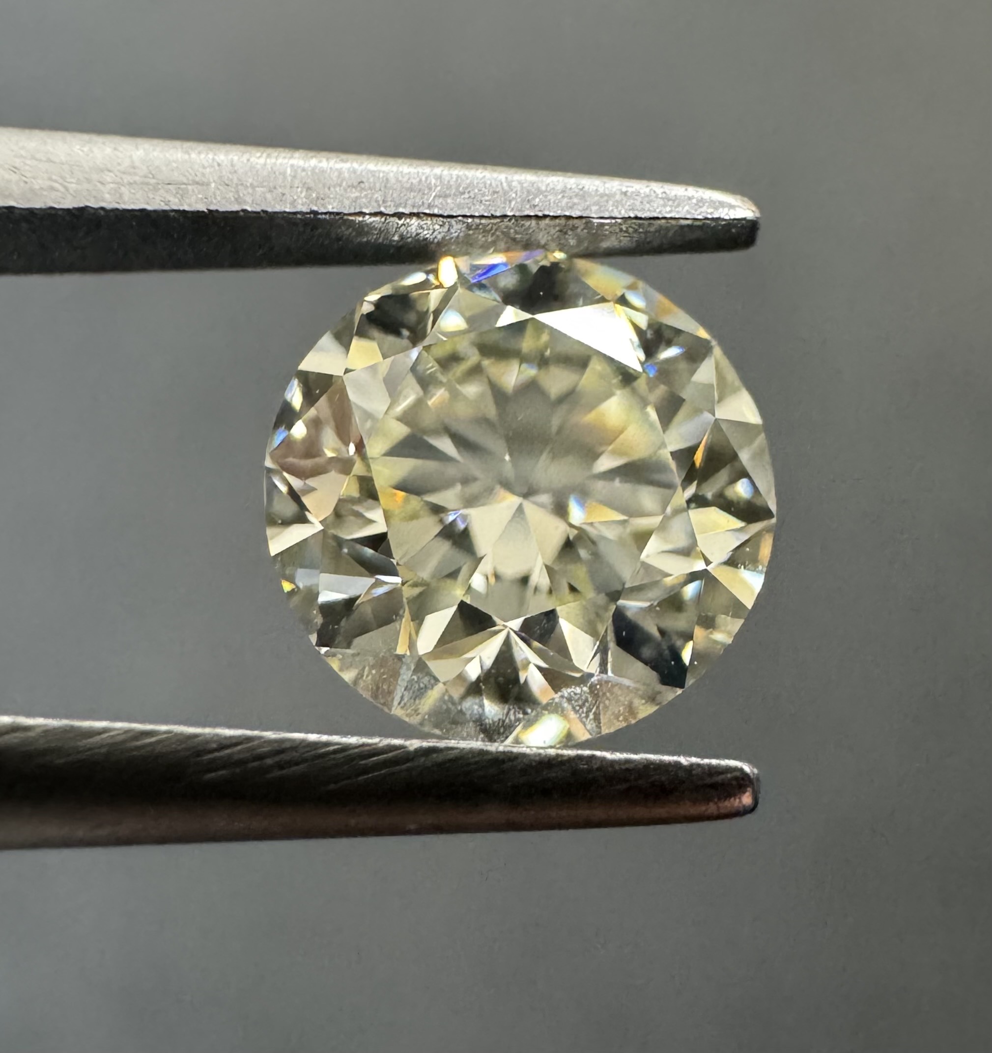 1.01ct Round SINGLE image 2 of 3