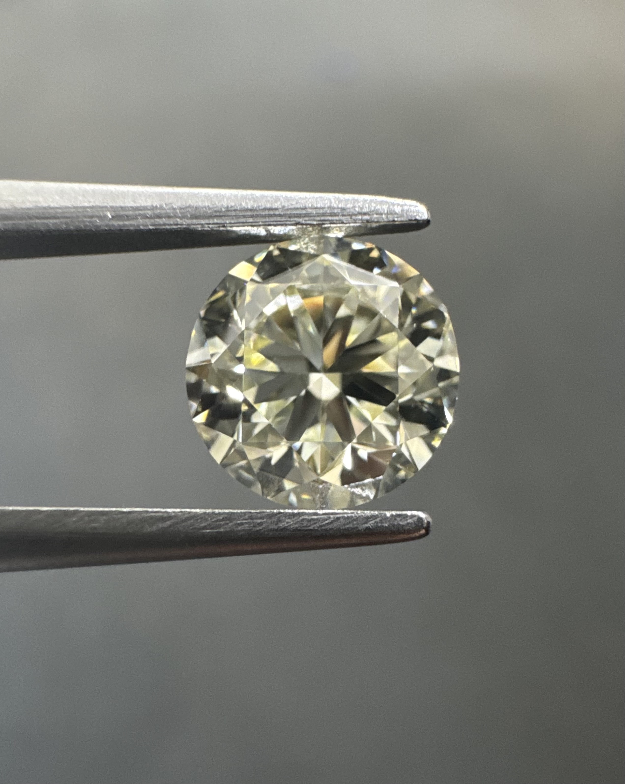 1.02ct Round SINGLE image 2 of 3
