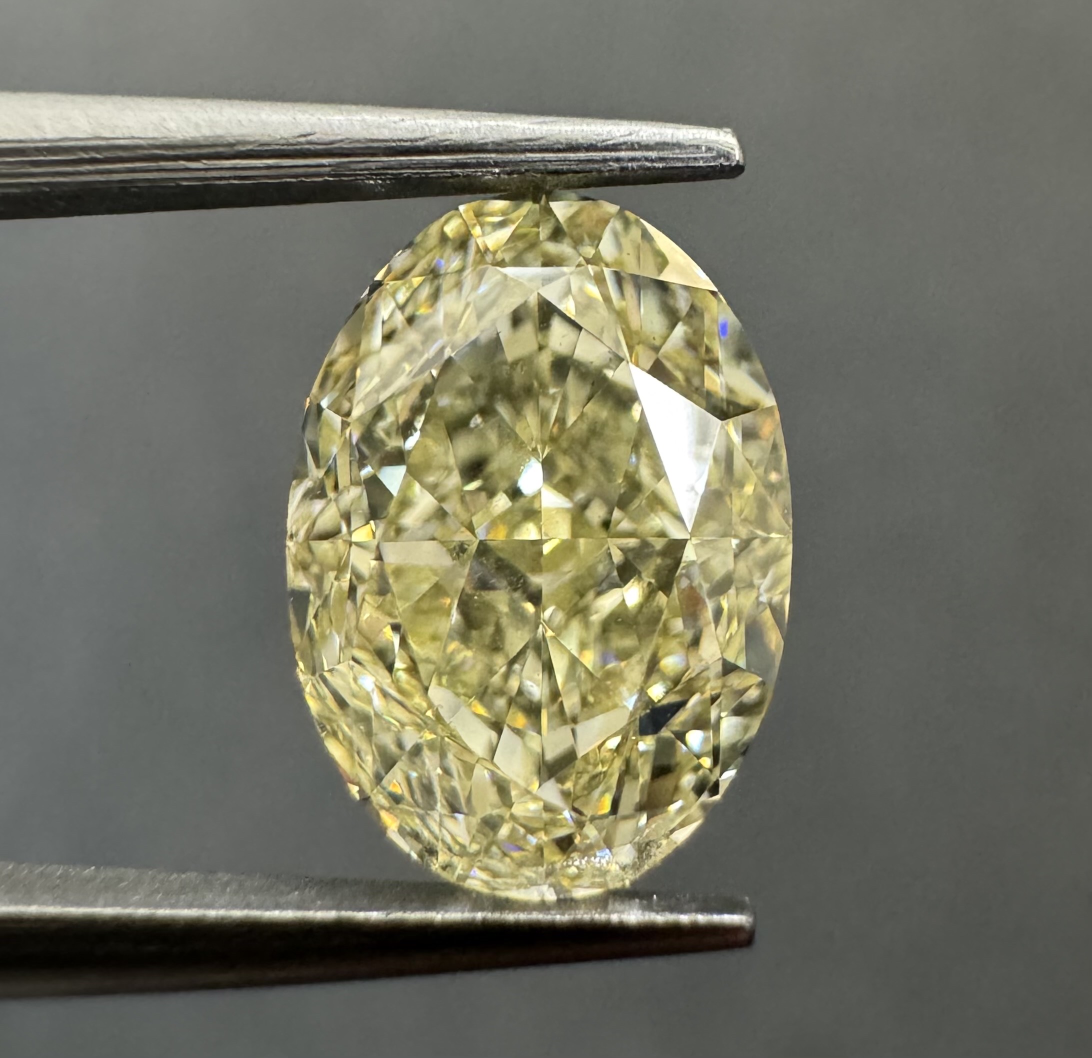 2.26ct Oval SINGLE image 2 of 3