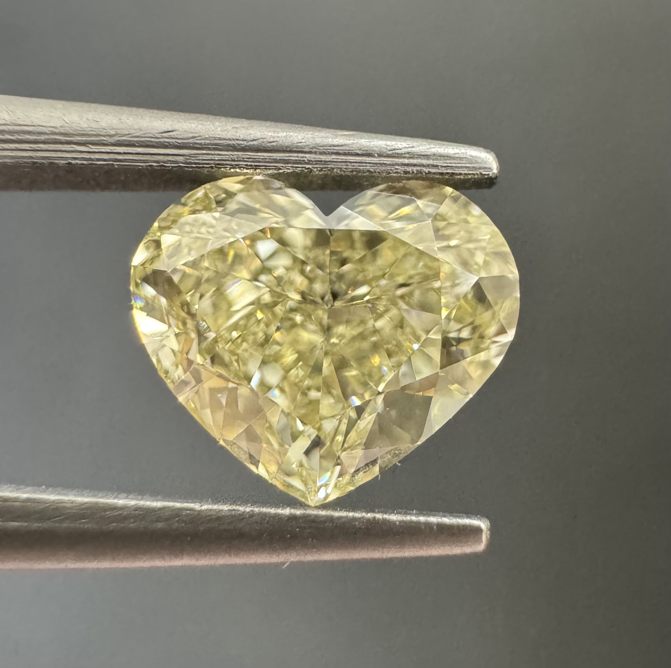 1.01ct Heart SINGLE image 2 of 3