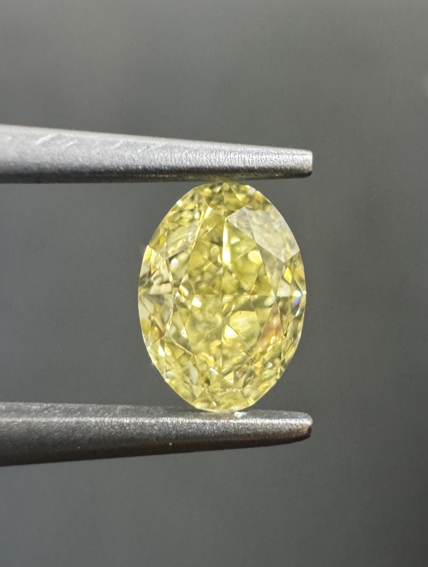 0.61ct Oval SINGLE image 2 of 3