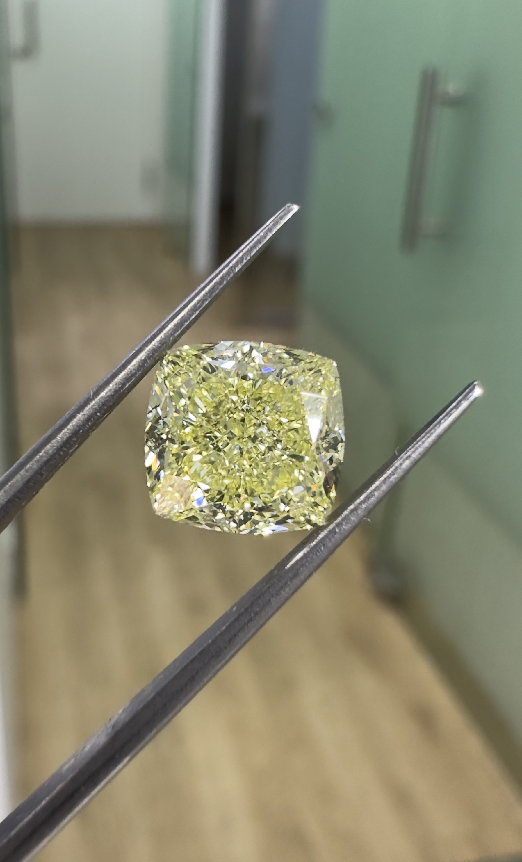 4.04ct Cushion SINGLE image 2 of 3