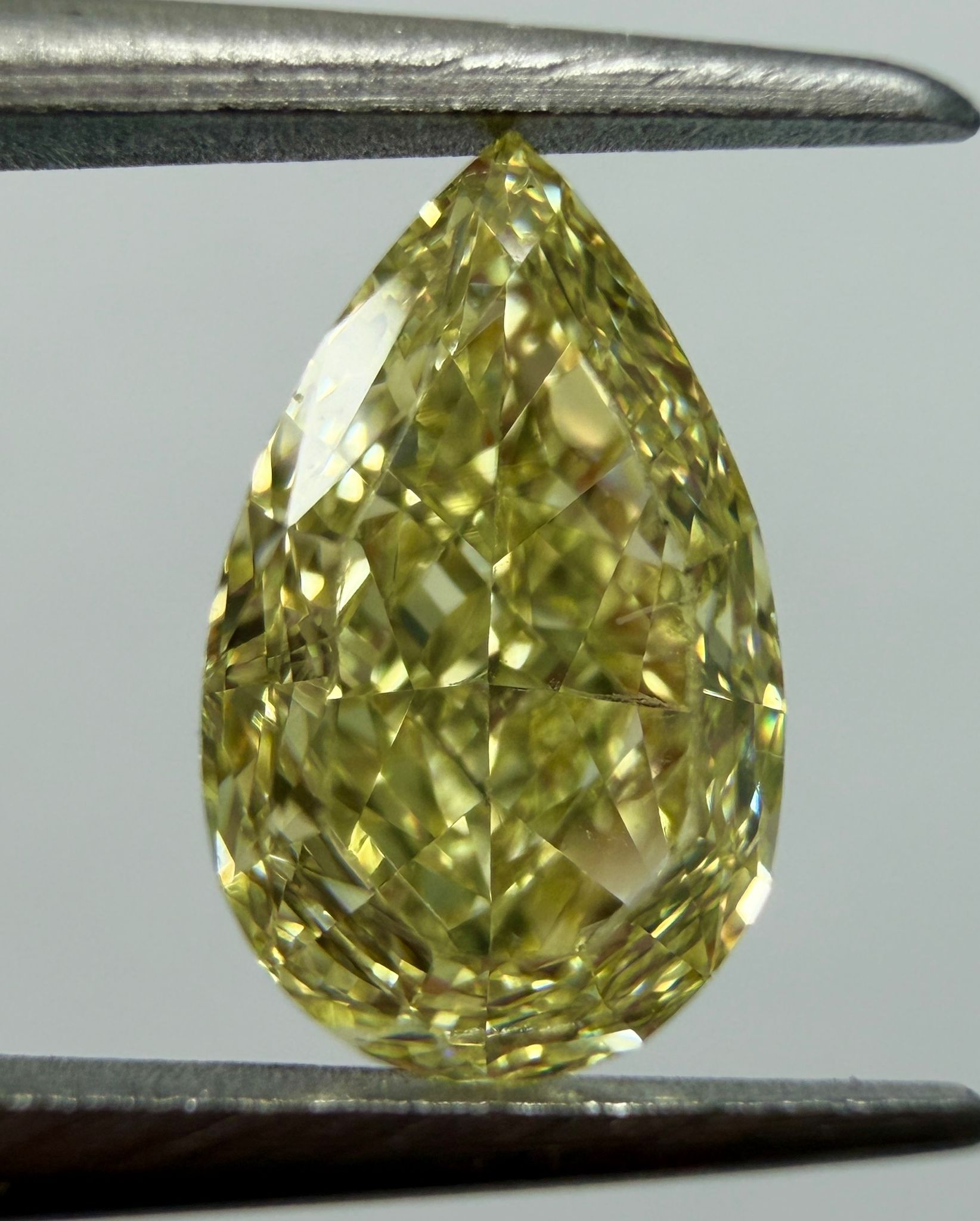 1.23ct Pear SINGLE image 2 of 3