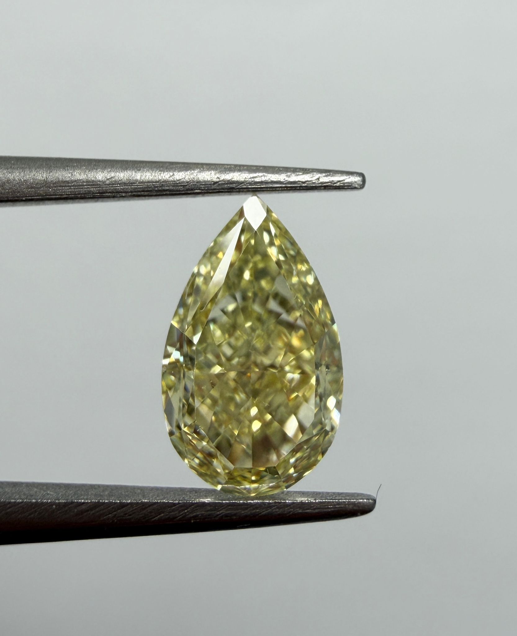 1.34ct Pear SINGLE image 2 of 3