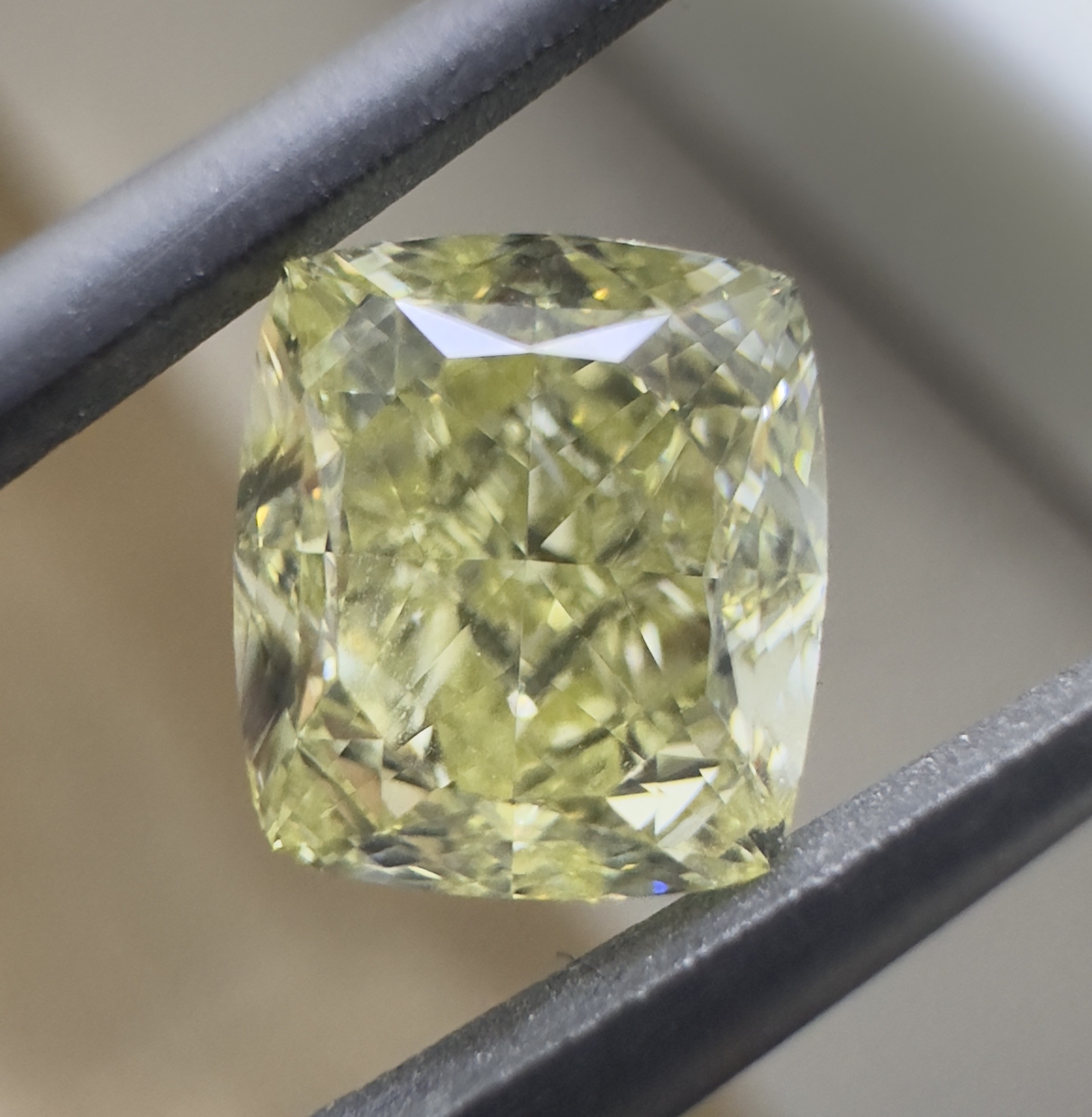 2.00ct Cushion SINGLE image 2 of 3
