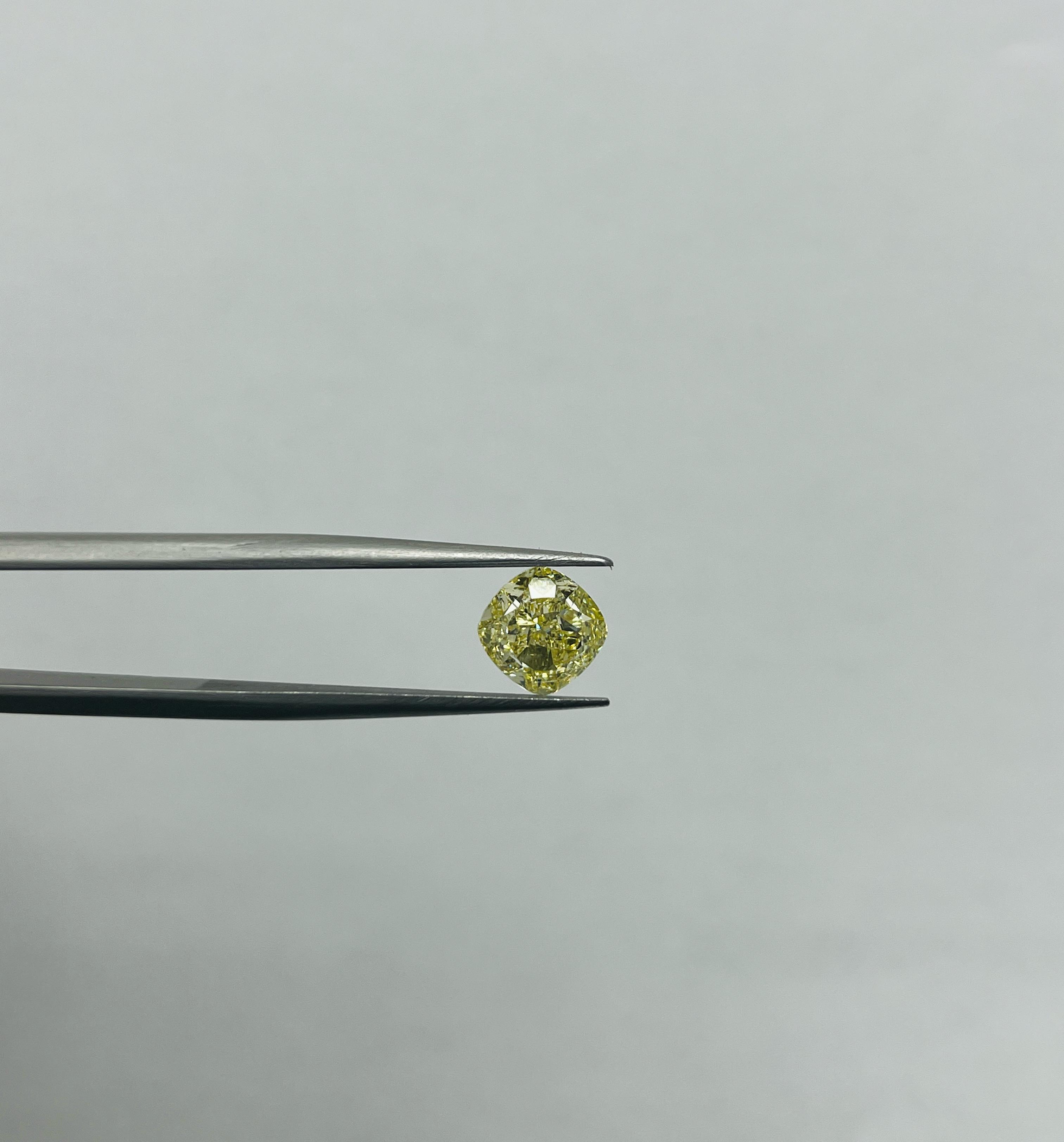 3.01ct Cushion SINGLE image 2 of 3