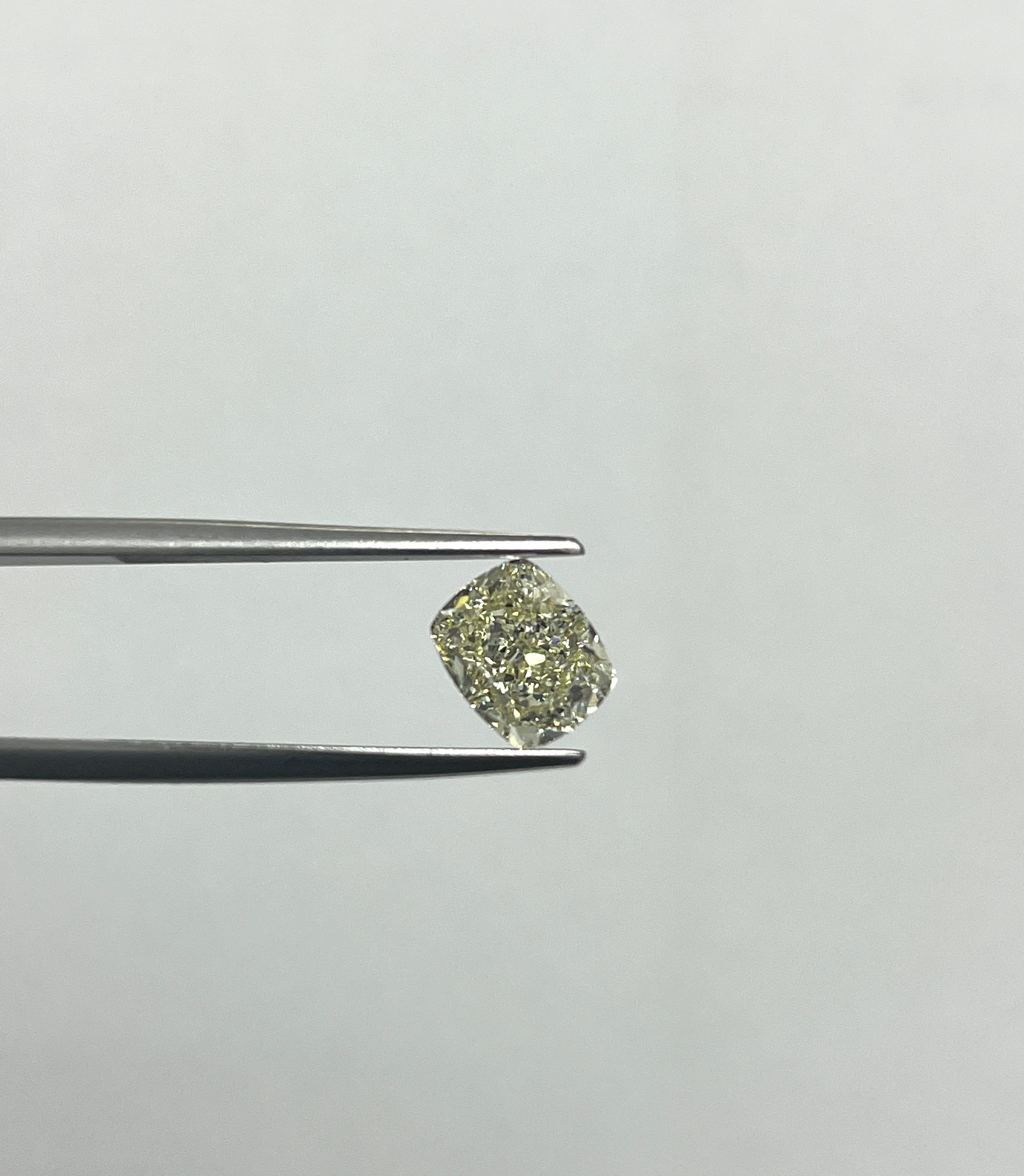 2.01ct Cushion SINGLE image 2 of 3
