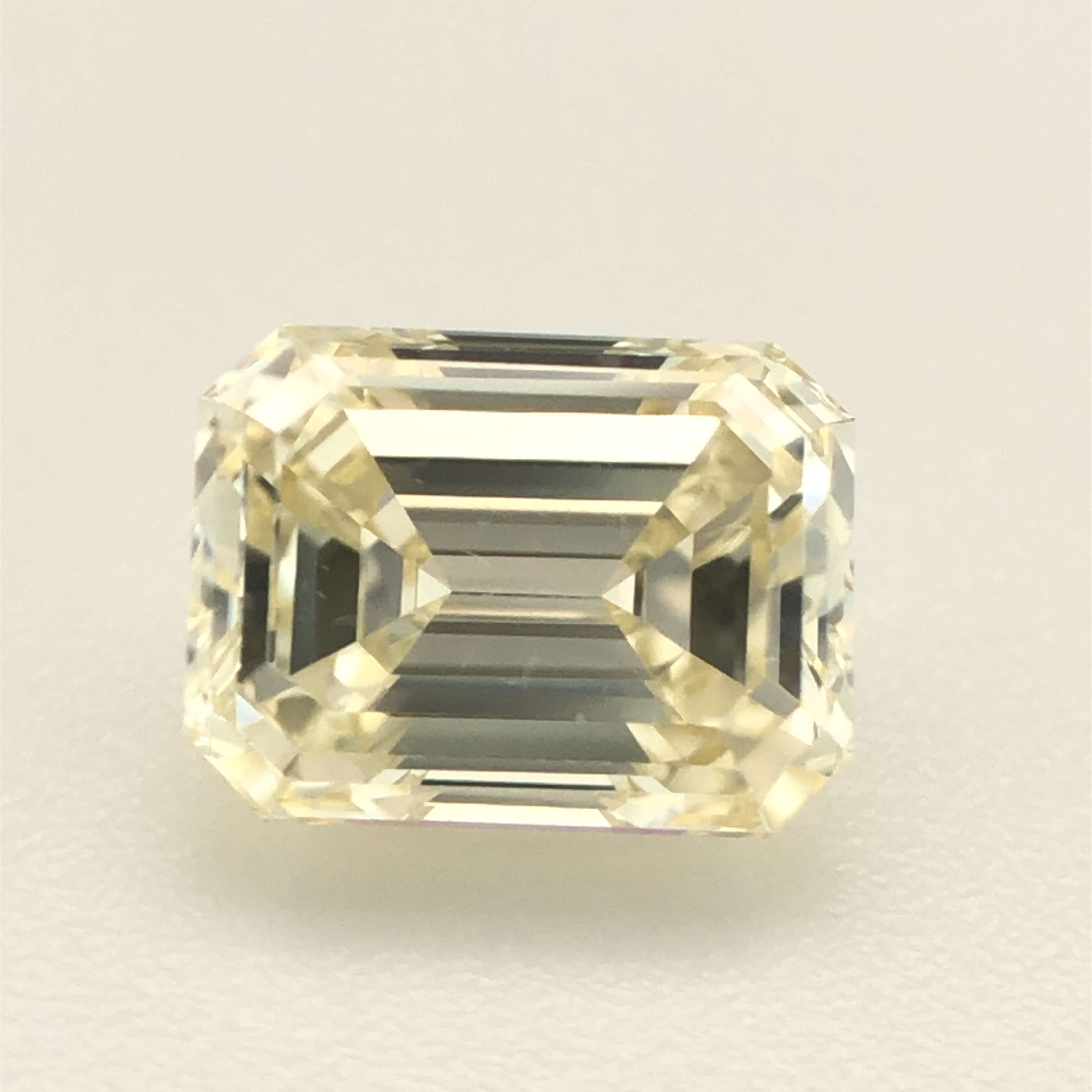 1.01ct Emerald Cut SINGLE image 3 of 4