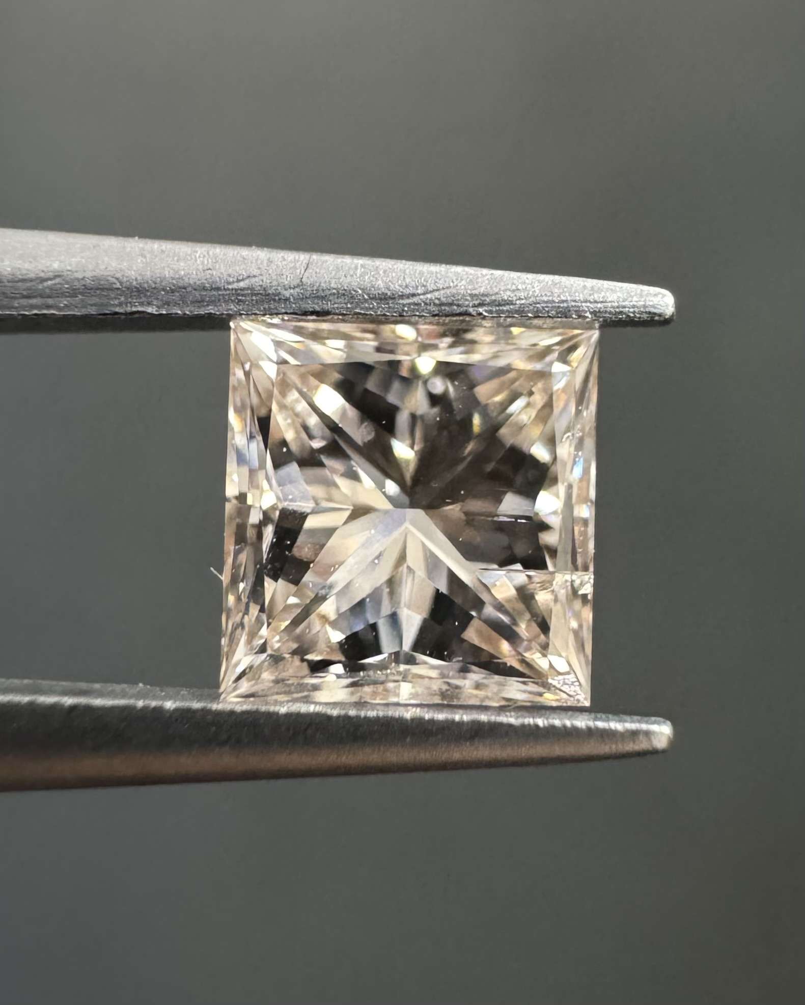 0.65ct Square SINGLE