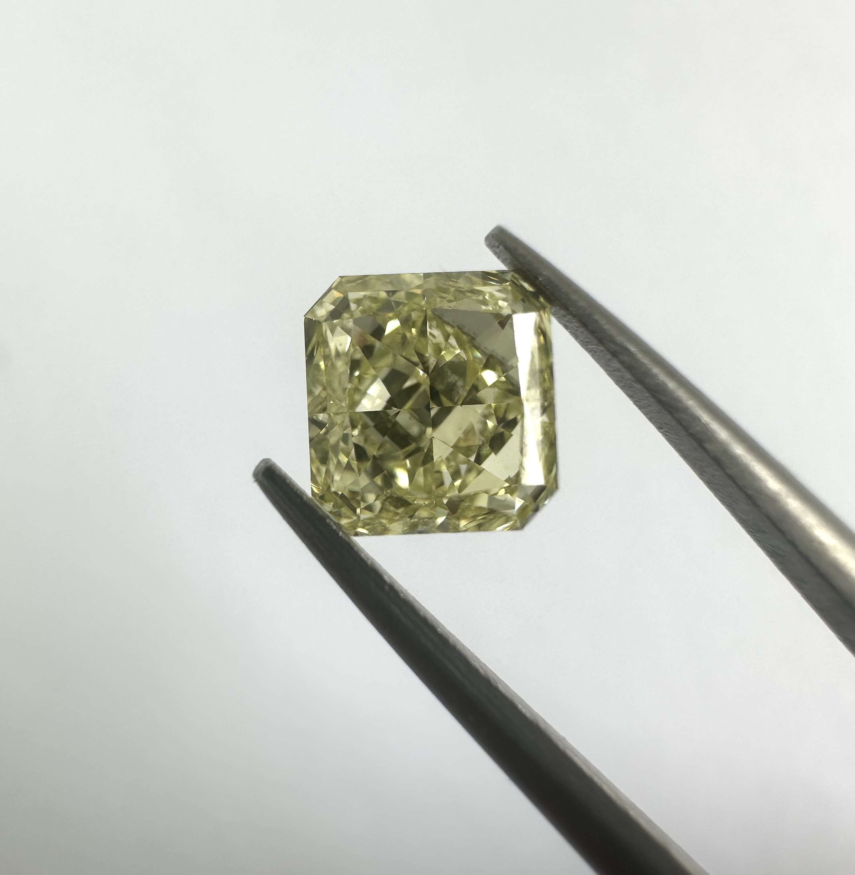 0.72ct Radiant SINGLE image 3 of 4