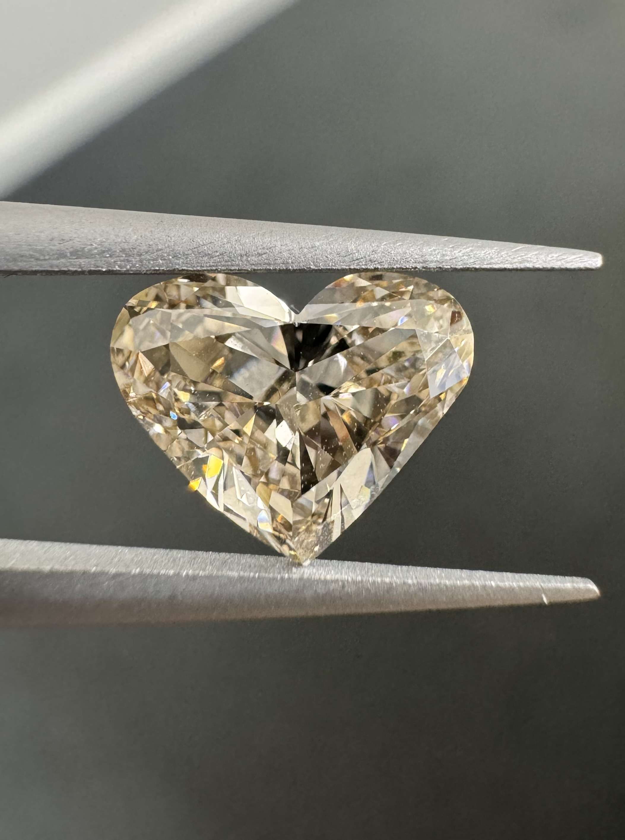2.01ct Heart SINGLE image 2 of 3