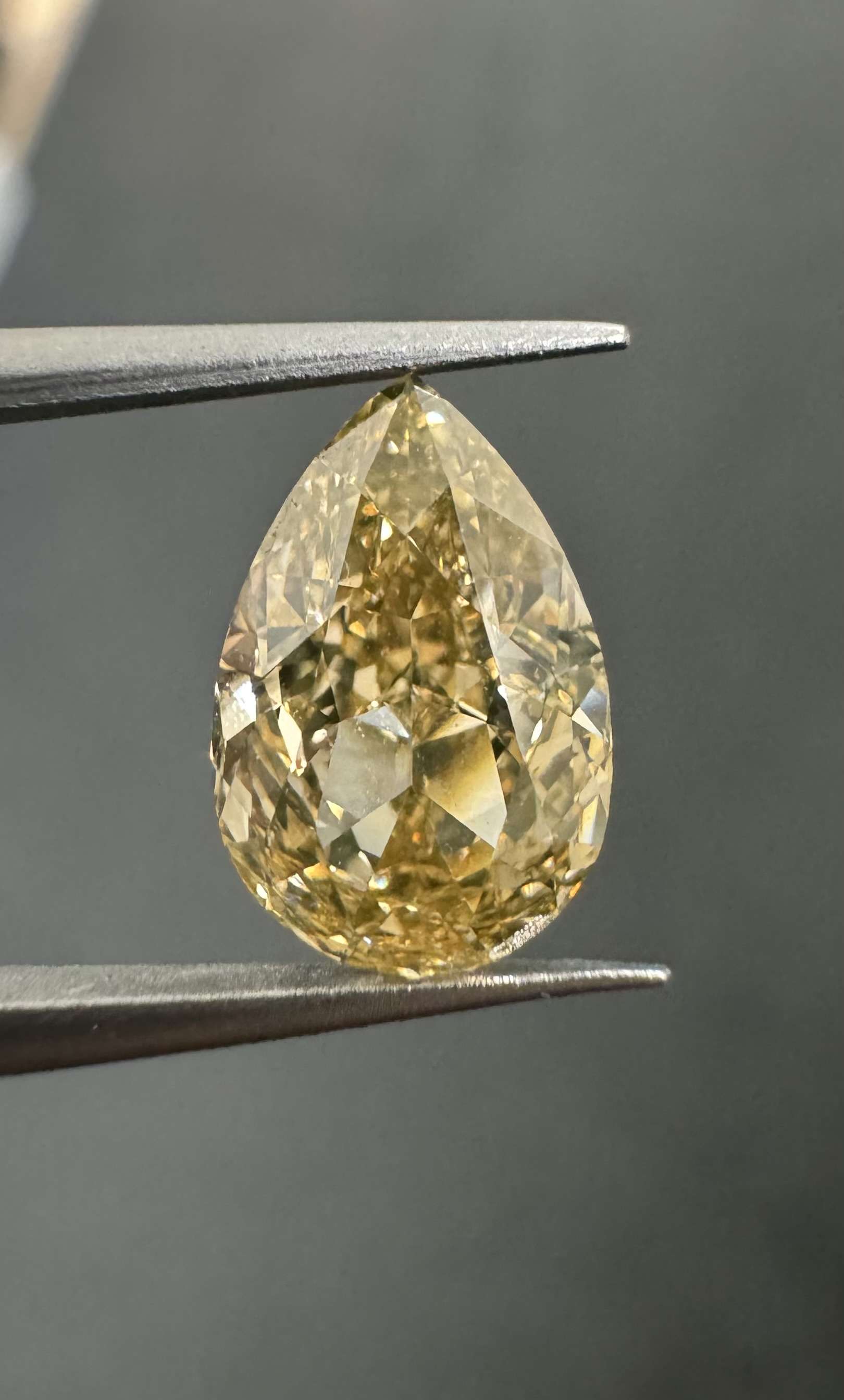 1.52ct Pear SINGLE image 2 of 3