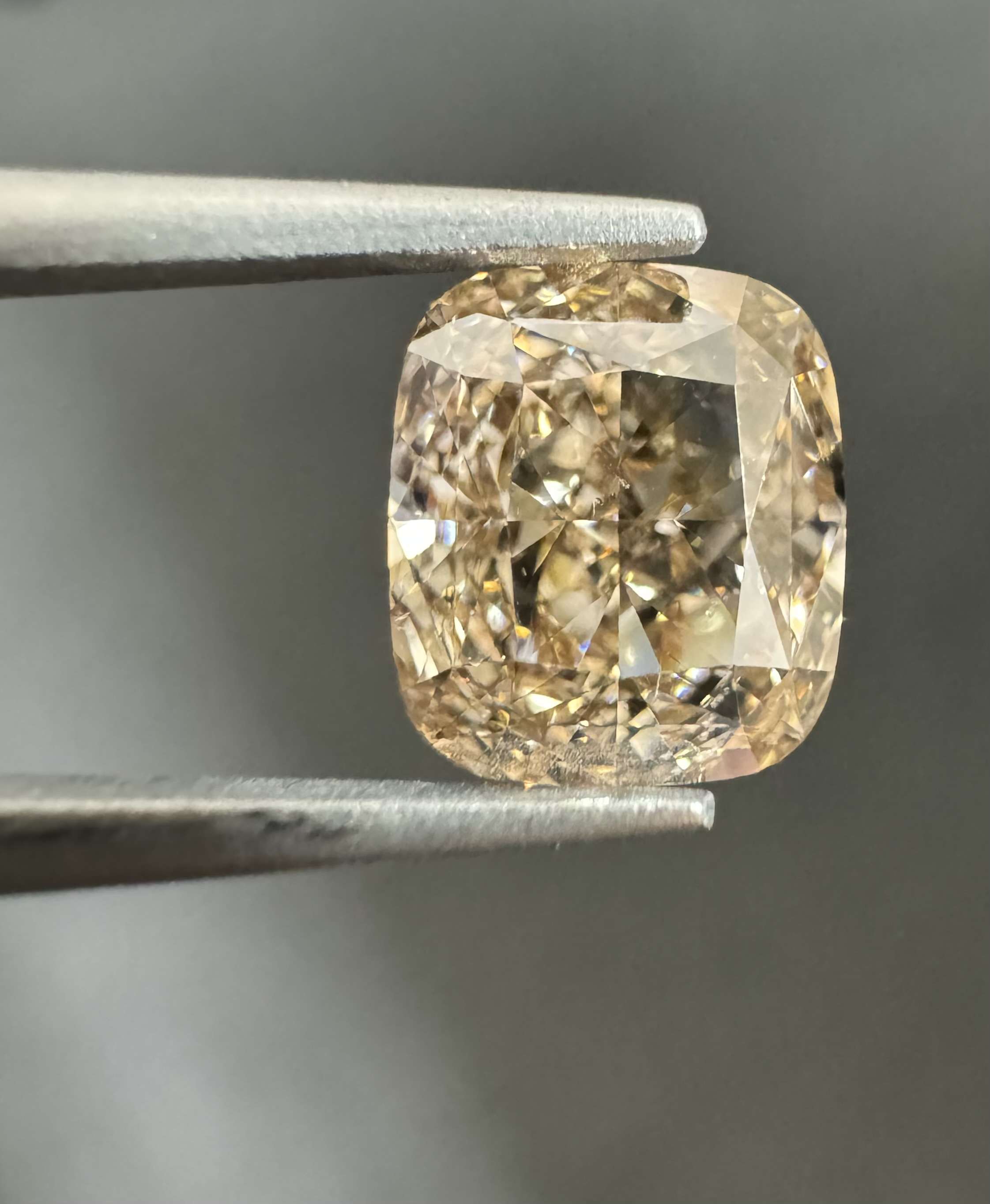 1.59ct Cushion SINGLE image 2 of 3