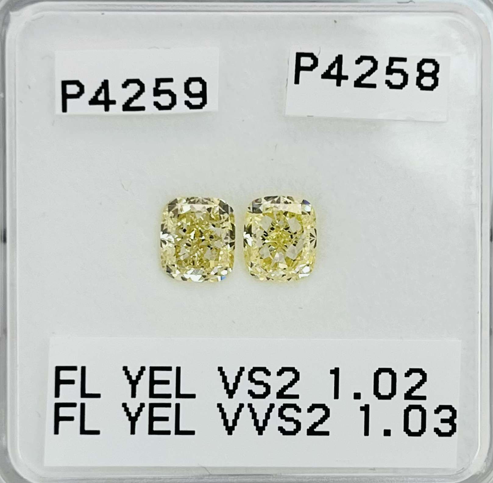 1.03ct Cushion SINGLE image 2 of 3