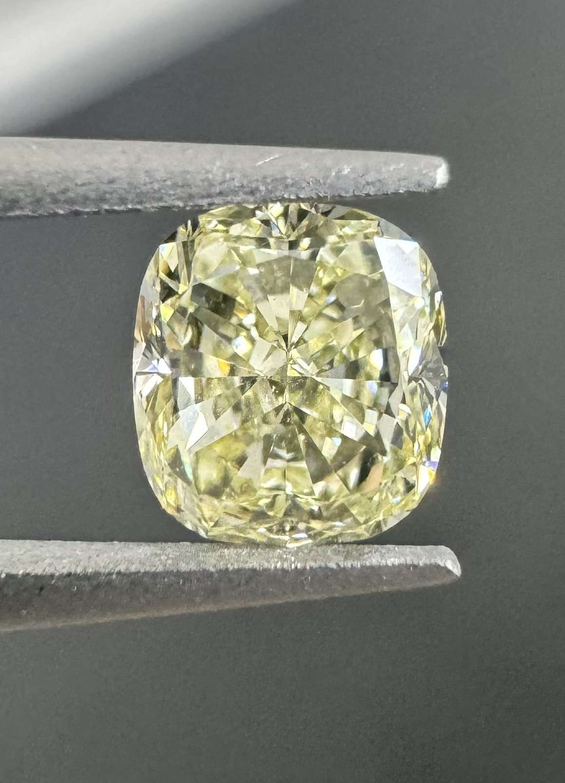 0.54ct Cushion SINGLE image 3 of 4