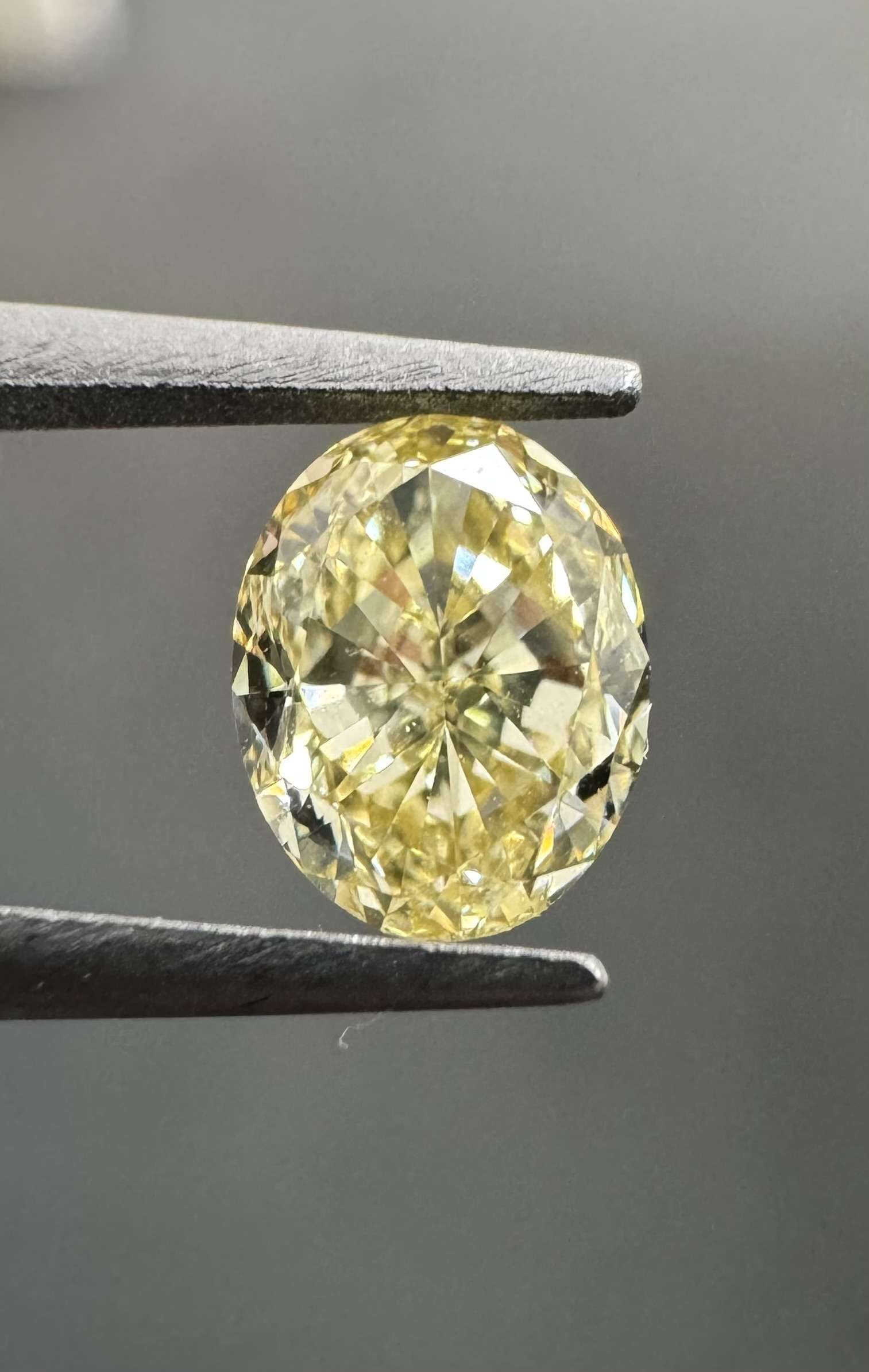 0.51ct Oval SINGLE image 2 of 2