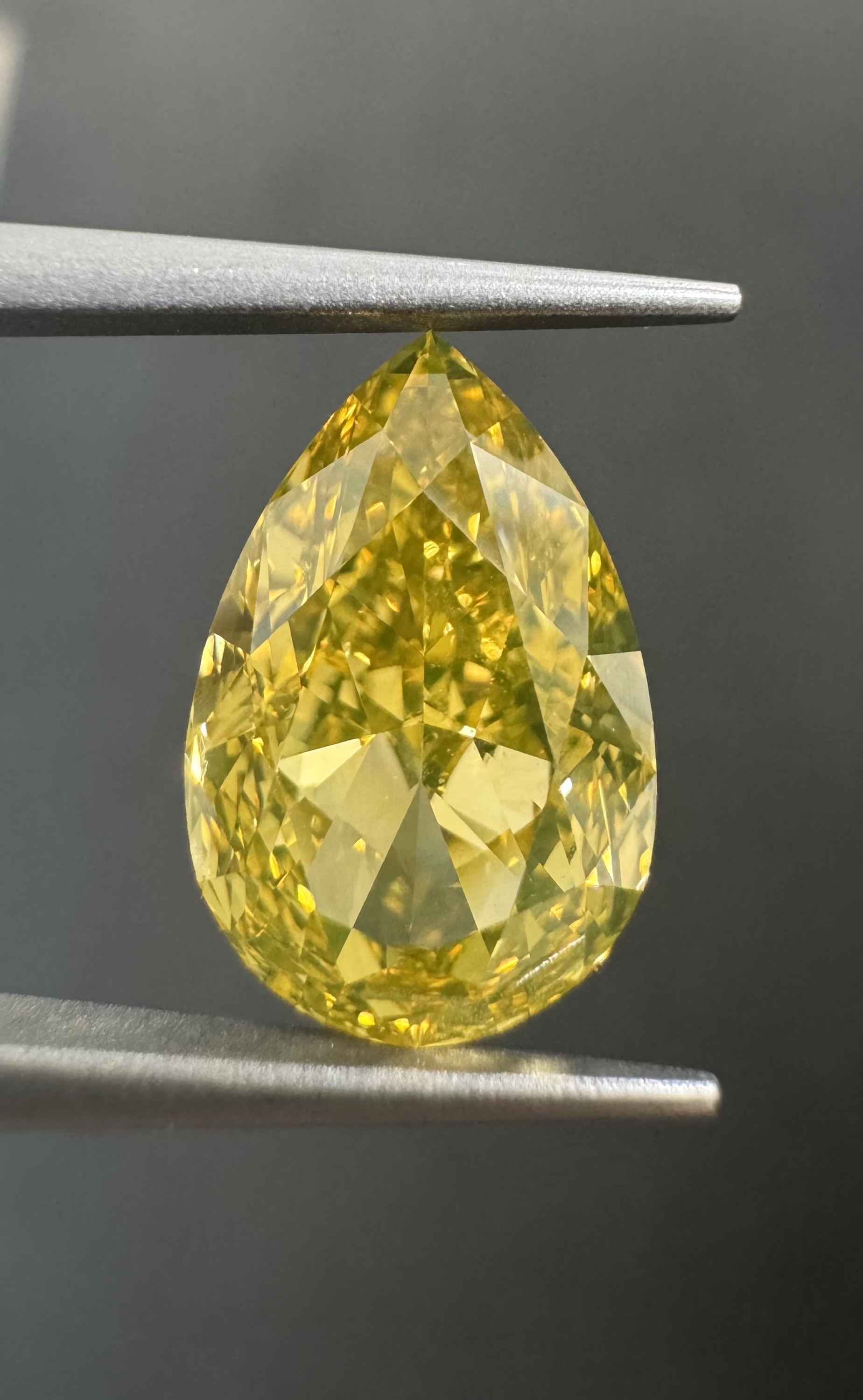 3.25ct Pear SINGLE image 2 of 3