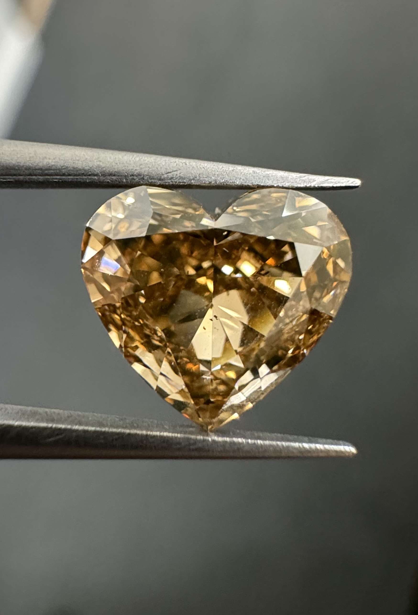 2.04ct Heart SINGLE image 2 of 3