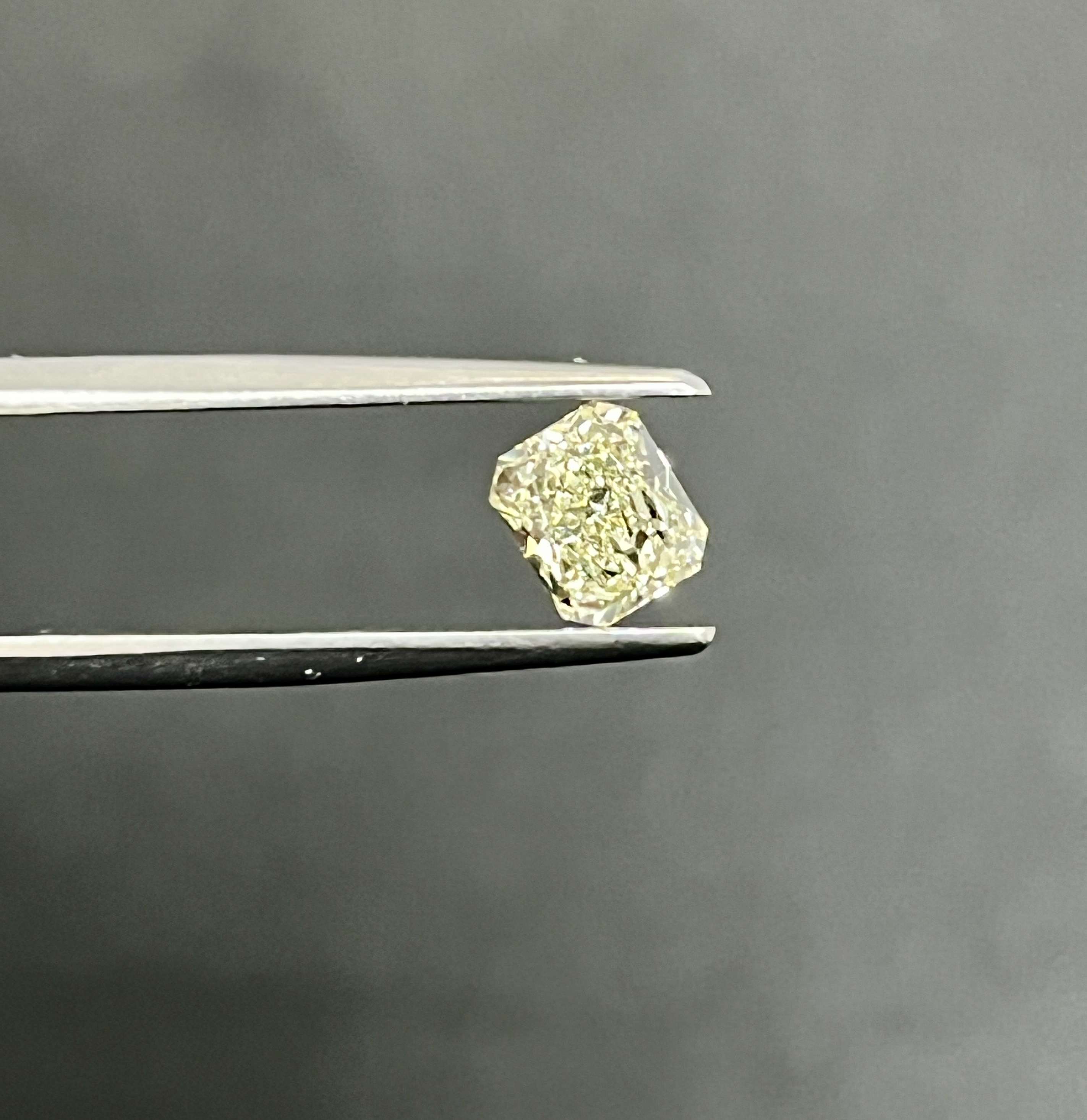 1.00ct Radiant SINGLE image 3 of 4