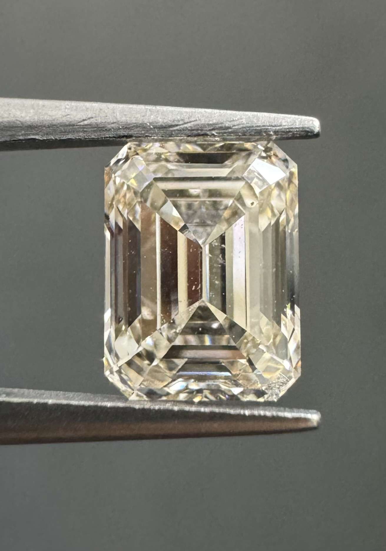 0.90ct Emerald Cut SINGLE image 3 of 4